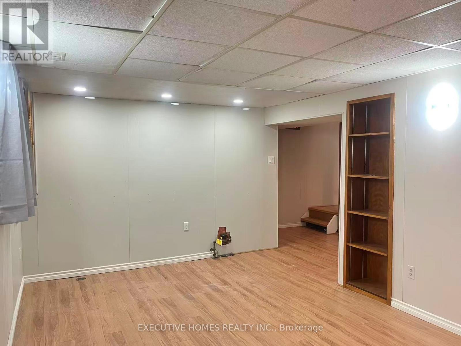 3232 Ulman Road, Oakville (Br Bronte), Ontario  L6L 5T1 - Photo 27 - W12496054