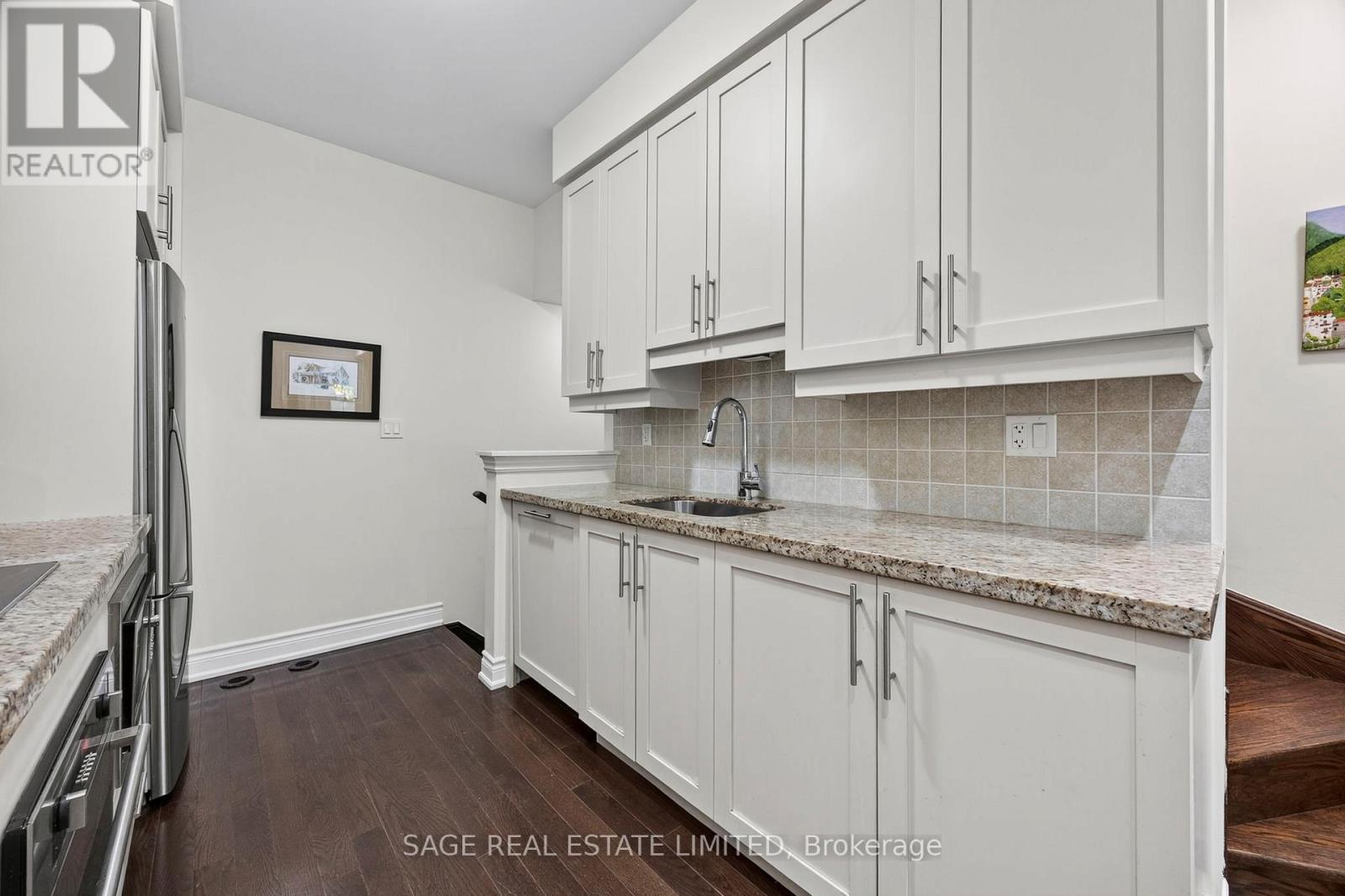 1 - 10 Hargrave Lane S, Toronto, Ontario  M4N 0A4 - Photo 13 - C12496522