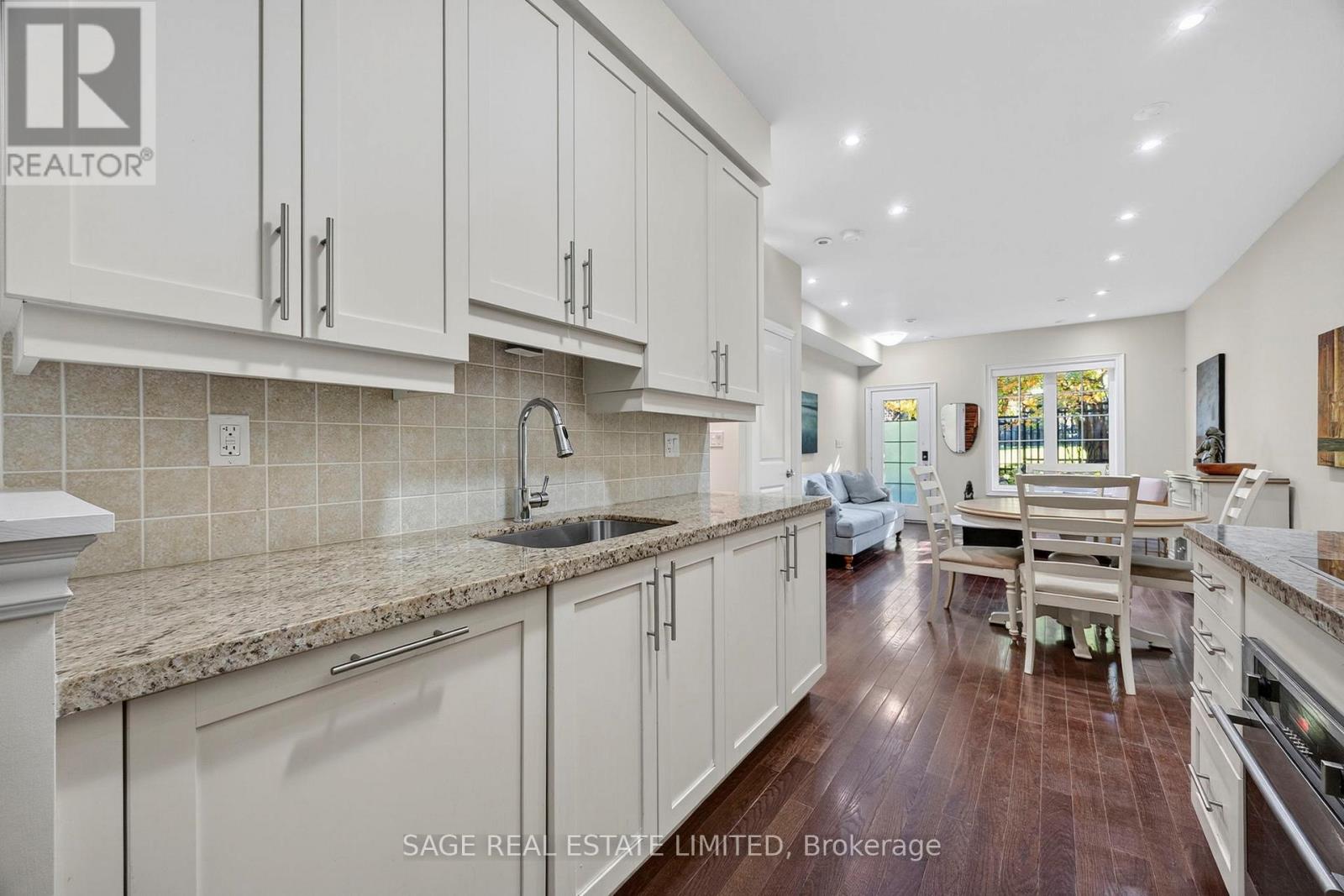 1 - 10 Hargrave Lane S, Toronto, Ontario  M4N 0A4 - Photo 15 - C12496522