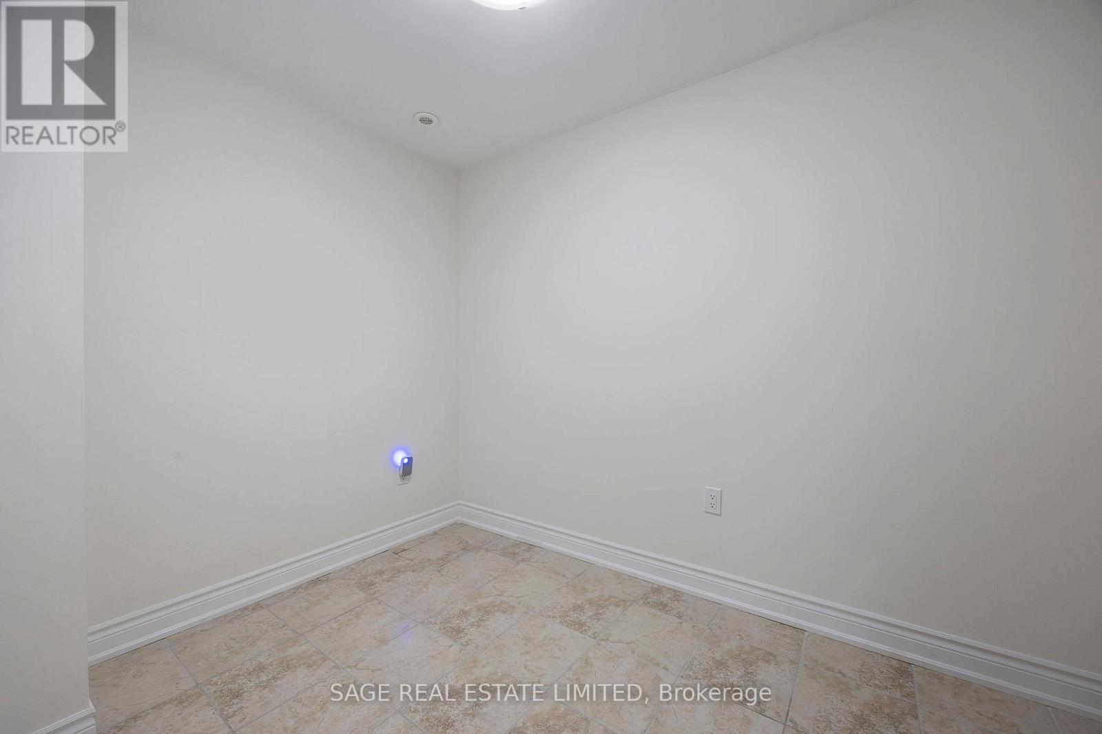 1 - 10 Hargrave Lane S, Toronto, Ontario  M4N 0A4 - Photo 28 - C12496522