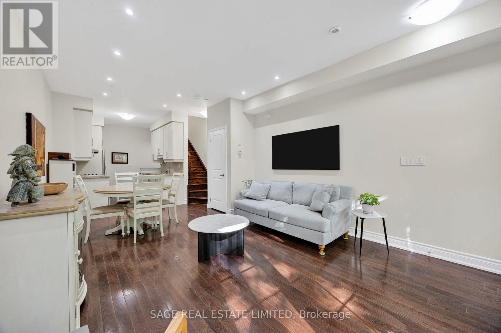 1 - 10 Hargrave Lane S, Toronto, Ontario  M4N 0A4 - Photo 7 - C12496522