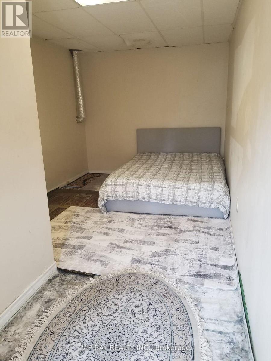 52 Athabaska Avenue, Toronto, Ontario  M2M 2T9 - Photo 33 - C12496612