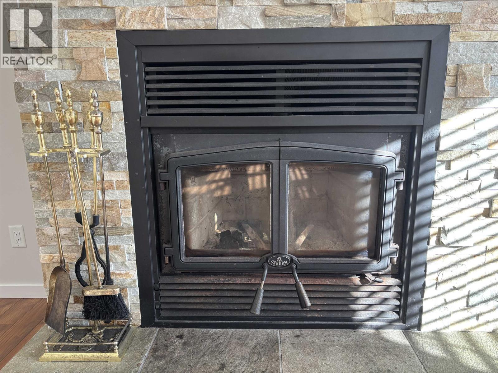 5756 Neptune Road, Sechelt, British Columbia  V0N 3A0 - Photo 8 - R3032662