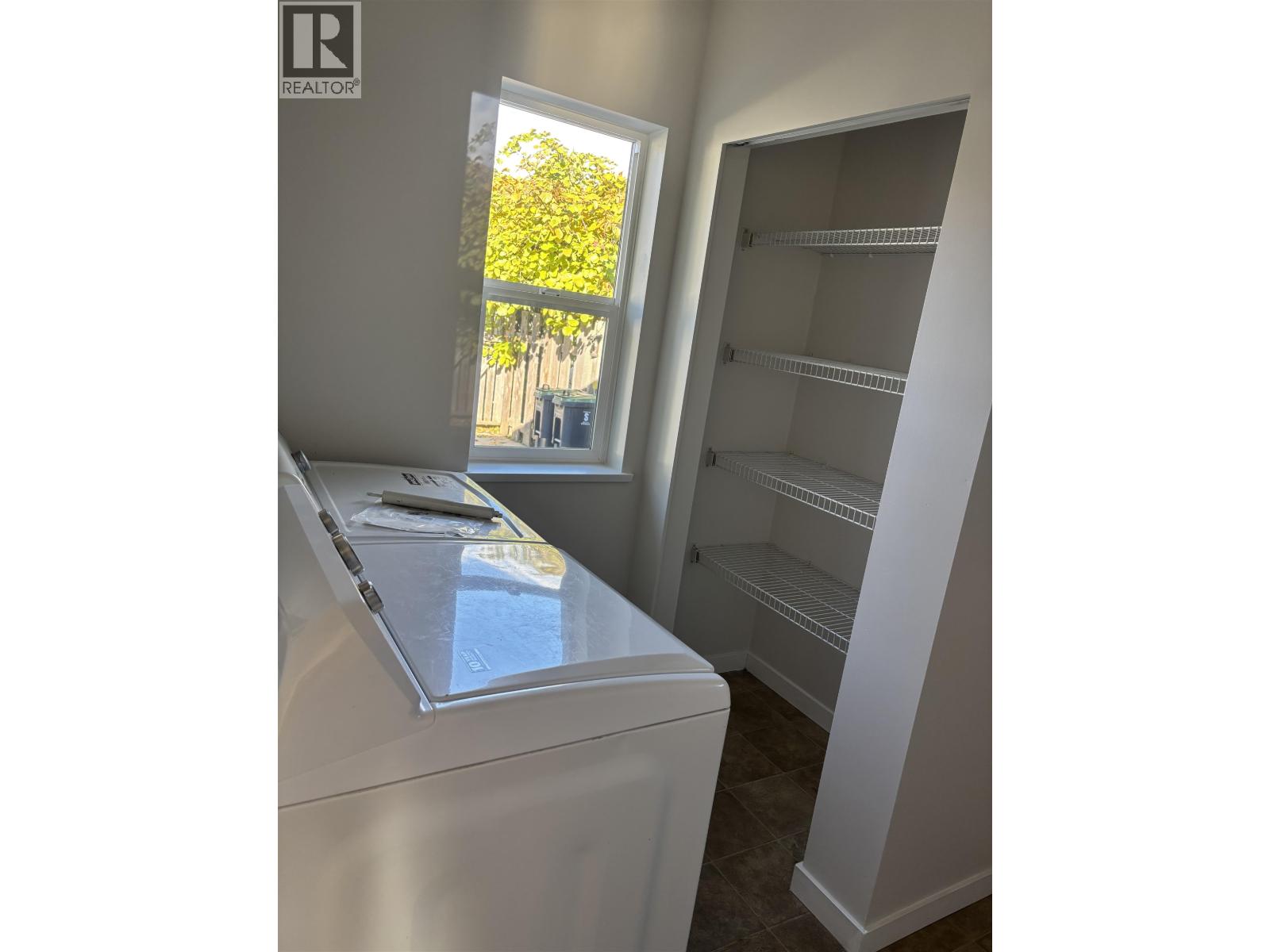 5756 Neptune Road, Sechelt, British Columbia  V0N 3A0 - Photo 14 - R3032662