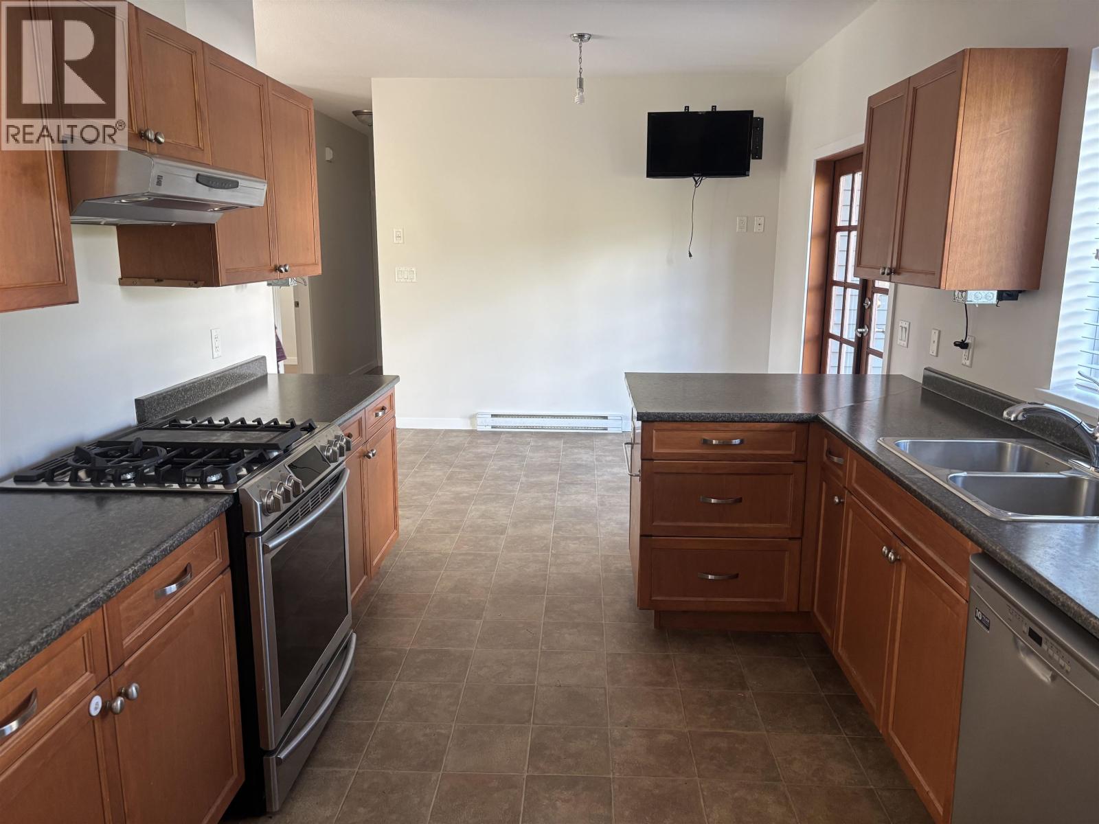 5756 Neptune Road, Sechelt, British Columbia  V0N 3A0 - Photo 13 - R3032662