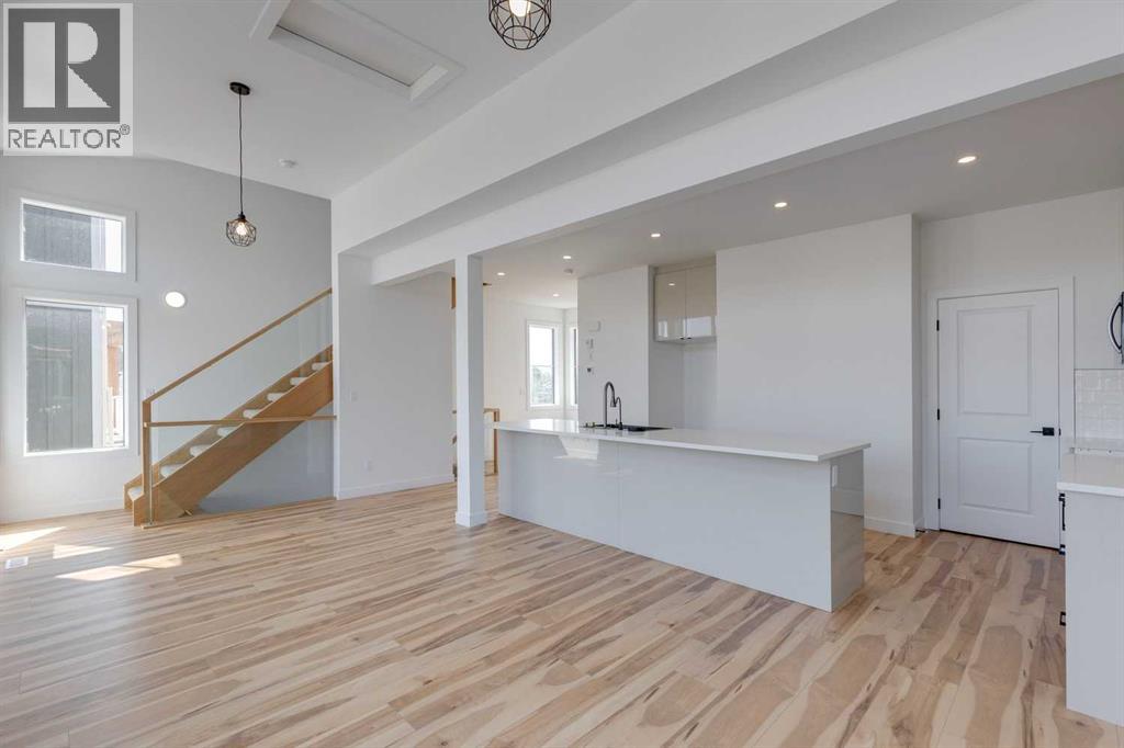 640 Cottageclub Bend, Rural Rocky View County, Alberta  T4C 1B1 - Photo 9 - A2258195