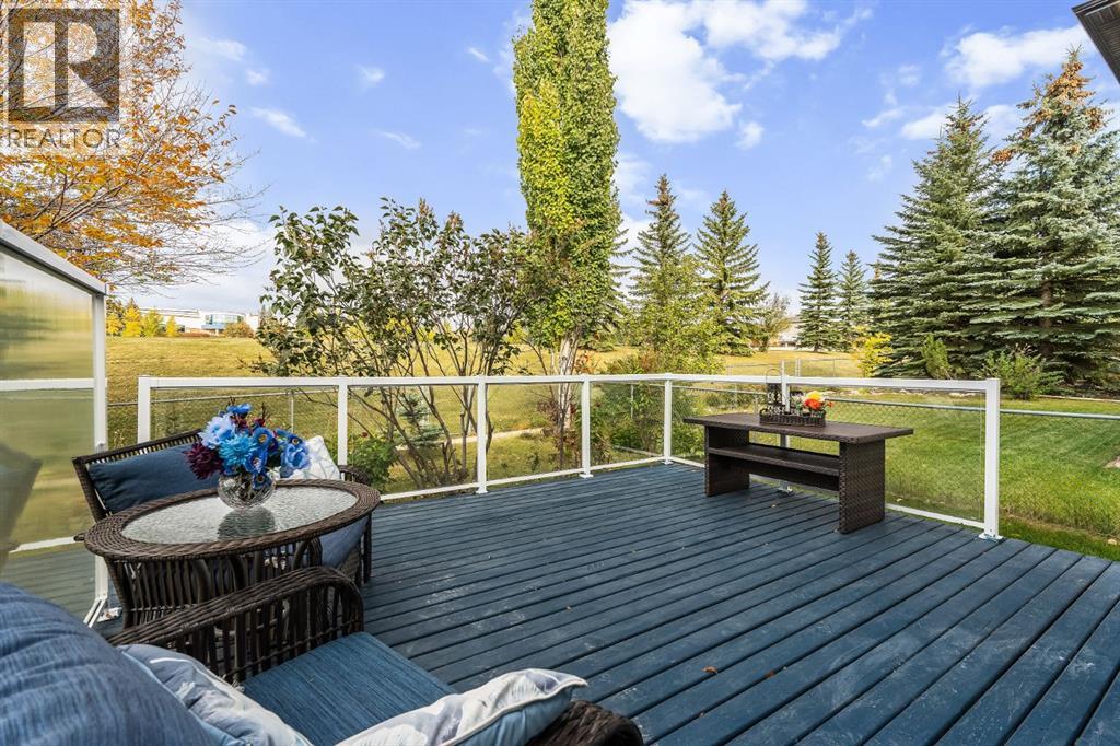 120 Simcoe Close Sw, Calgary, Alberta  T3H 4N3 - Photo 35 - A2262709