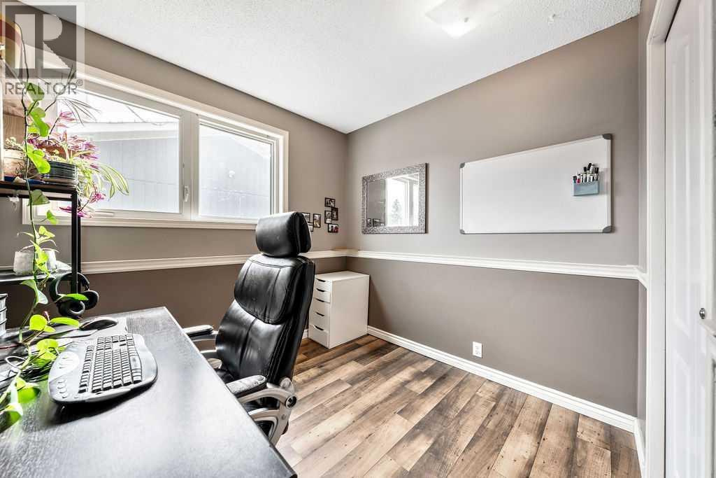 47 Glendale Way, Cochrane, Alberta  T4C 1H9 - Photo 16 - A2262737