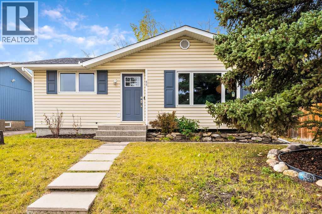 47 Glendale Way, Cochrane, Alberta