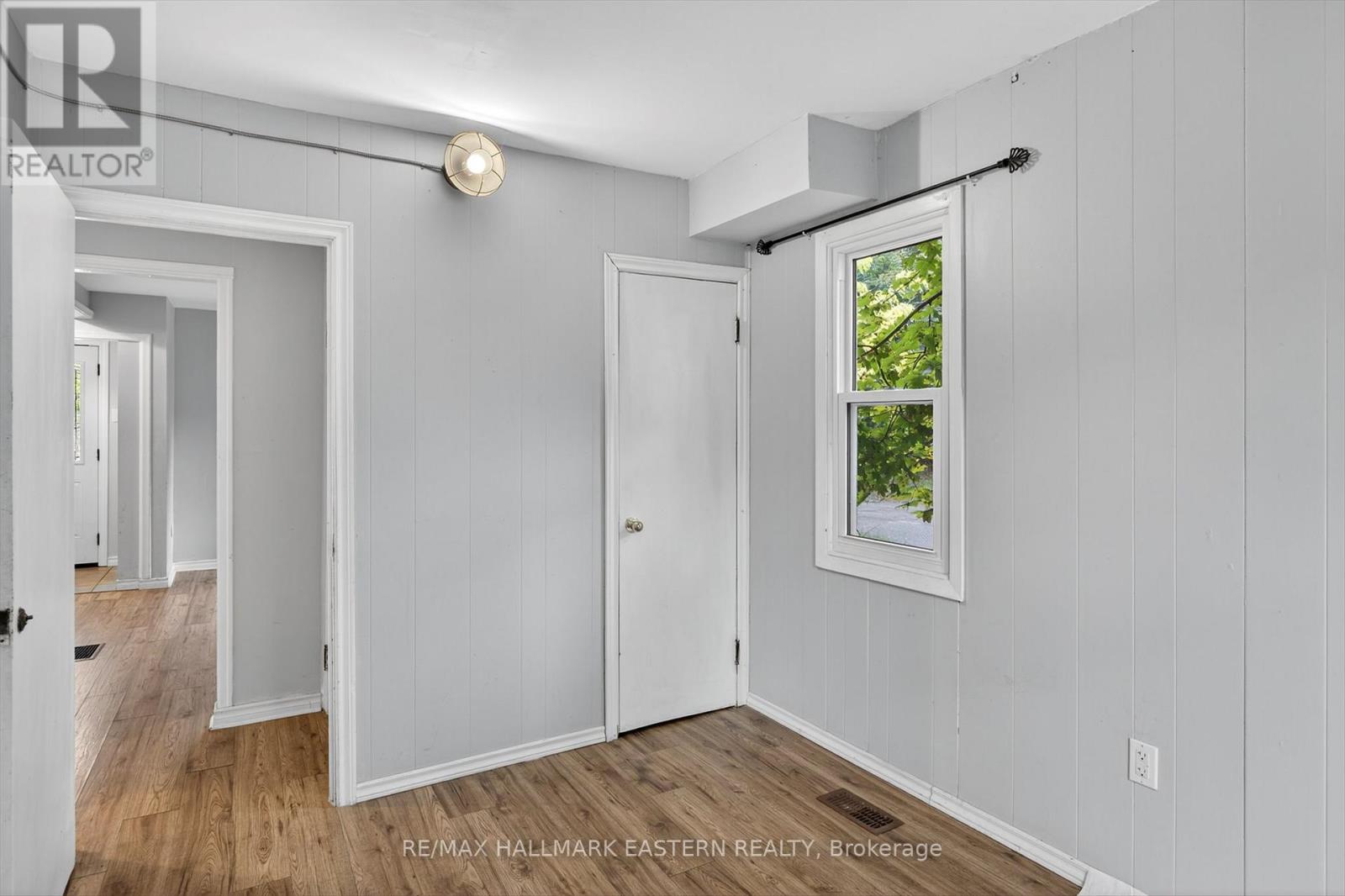 650 Bolivar Street, Peterborough (Town Ward 3), Ontario  K9J 4S2 - Photo 18 - X12496720