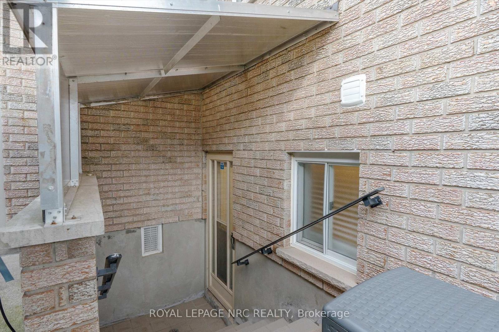 37 West Farmington Drive, St. Catharines, Ontario  L2S 3S3 - Photo 40 - X12486801