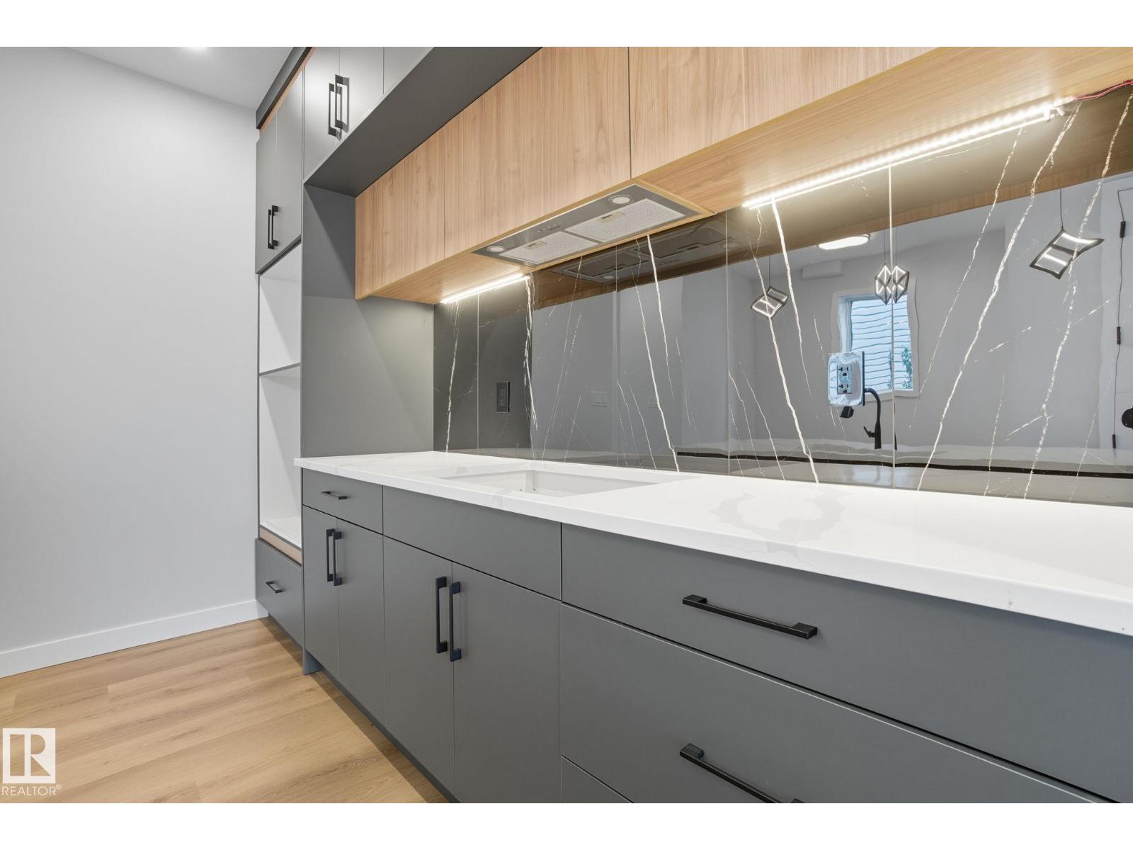 9009 153 St Nw, Edmonton, Alberta  T5R 1P4 - Photo 17 - E4464232