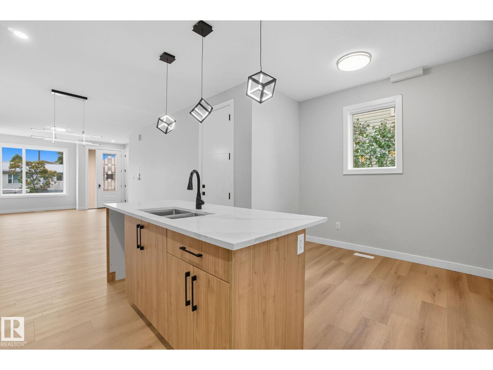 9009 153 St Nw, Edmonton, Alberta  T5R 1P4 - Photo 18 - E4464232