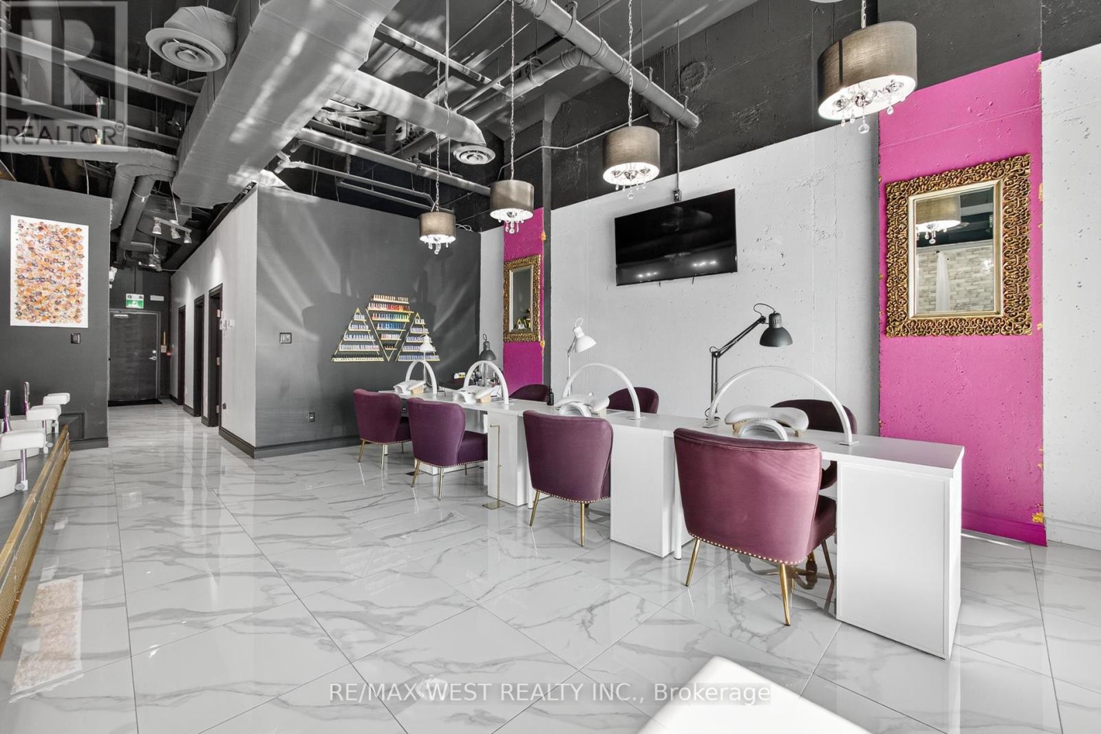 7 - 2396 Major Mackenzie Drive W, Vaughan, Ontario  L6A 4Y1 - Photo 13 - N12496560