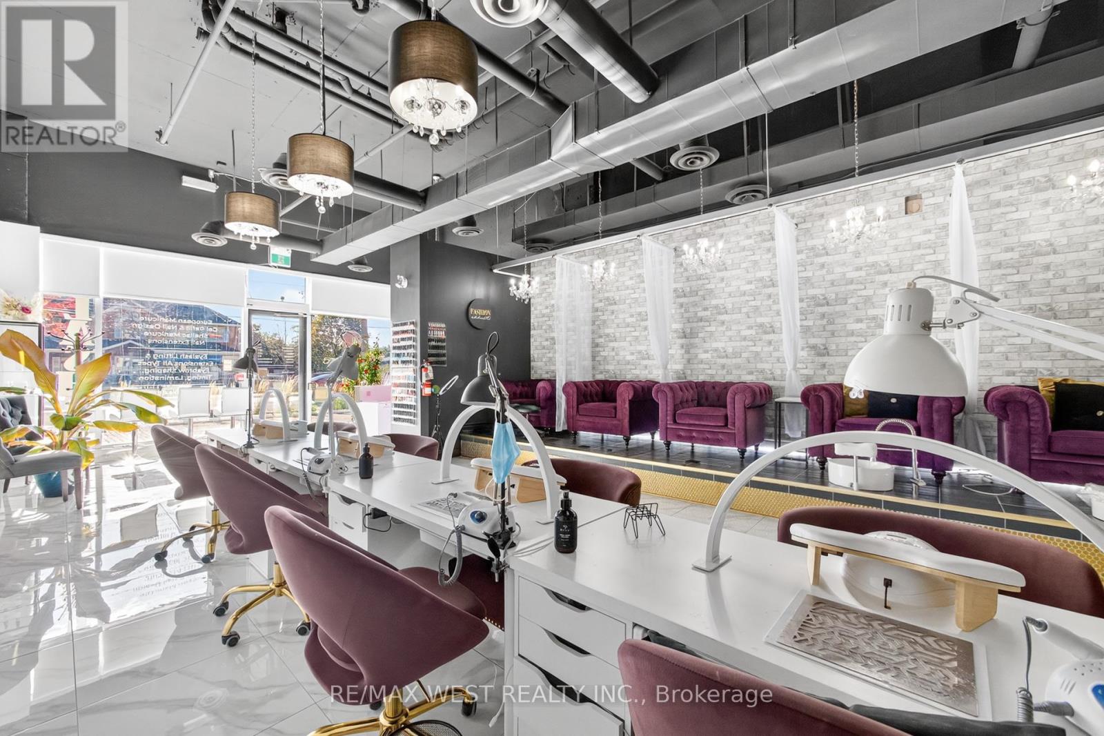 7 - 2396 Major Mackenzie Drive W, Vaughan, Ontario  L6A 4Y1 - Photo 16 - N12496560