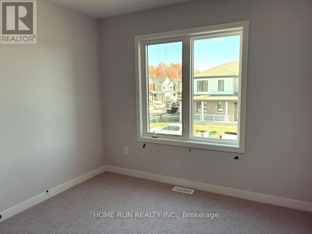 109 Tonic Crescent, Ottawa, Ontario  K2K 0N1 - Photo 12 - X12496632