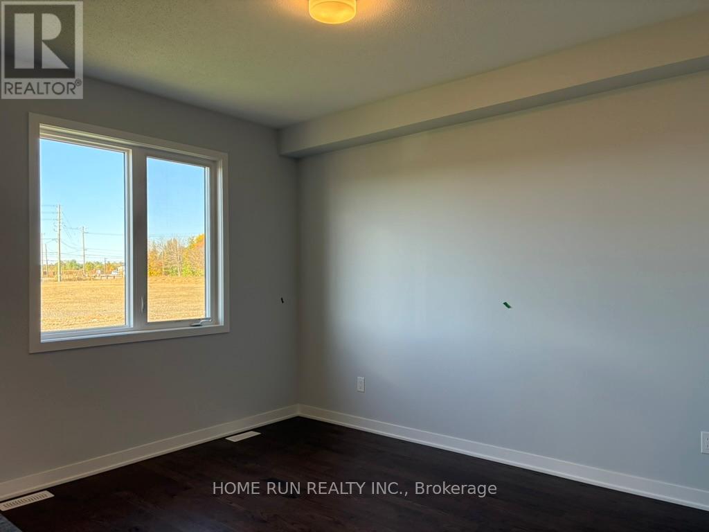 109 Tonic Crescent, Ottawa, Ontario  K2K 0N1 - Photo 7 - X12496632