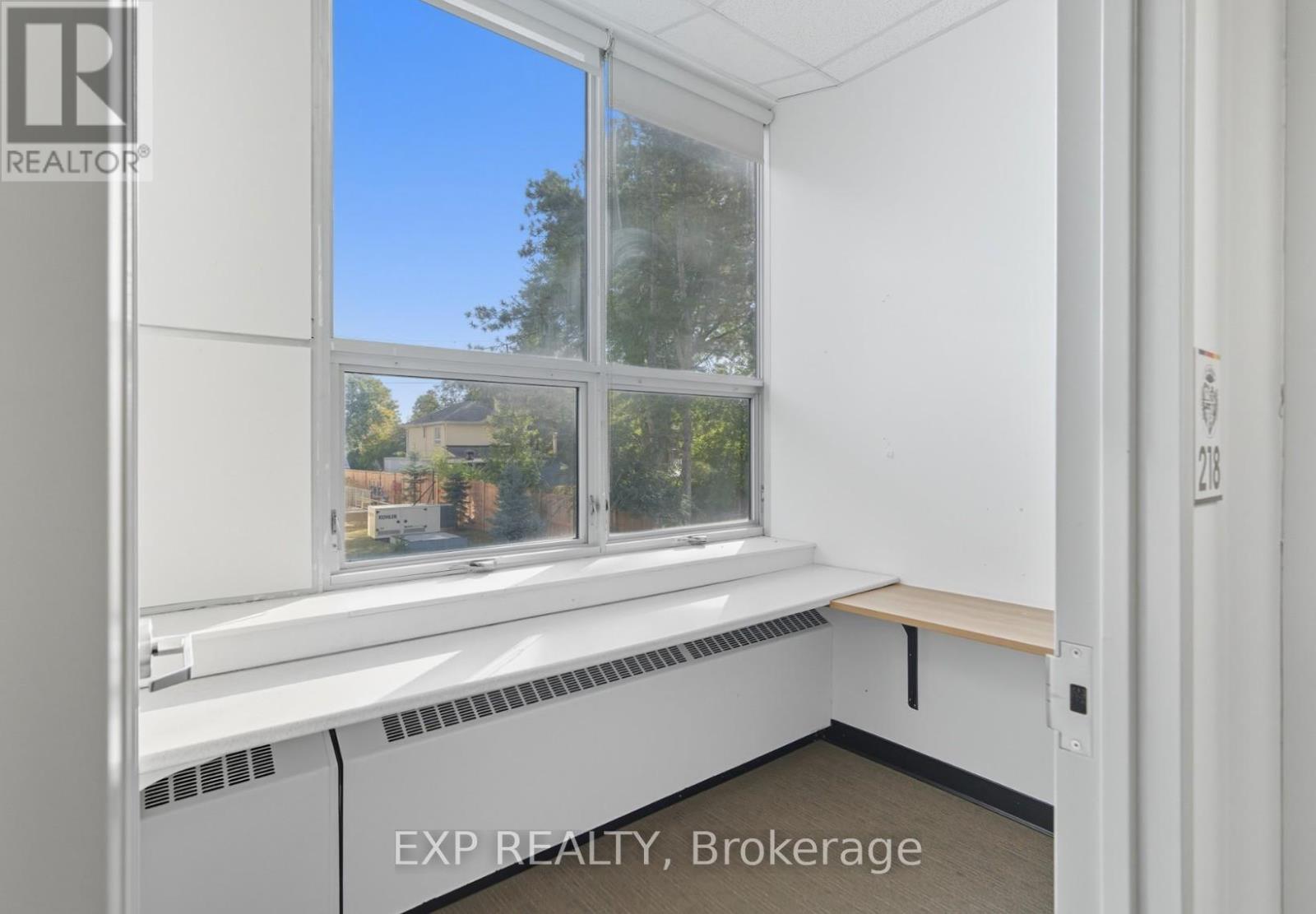 2nd & 3rd Floor - 641 Sladen Avenue, Ottawa, Ontario  K1K 0X4 - Photo 11 - X12496692