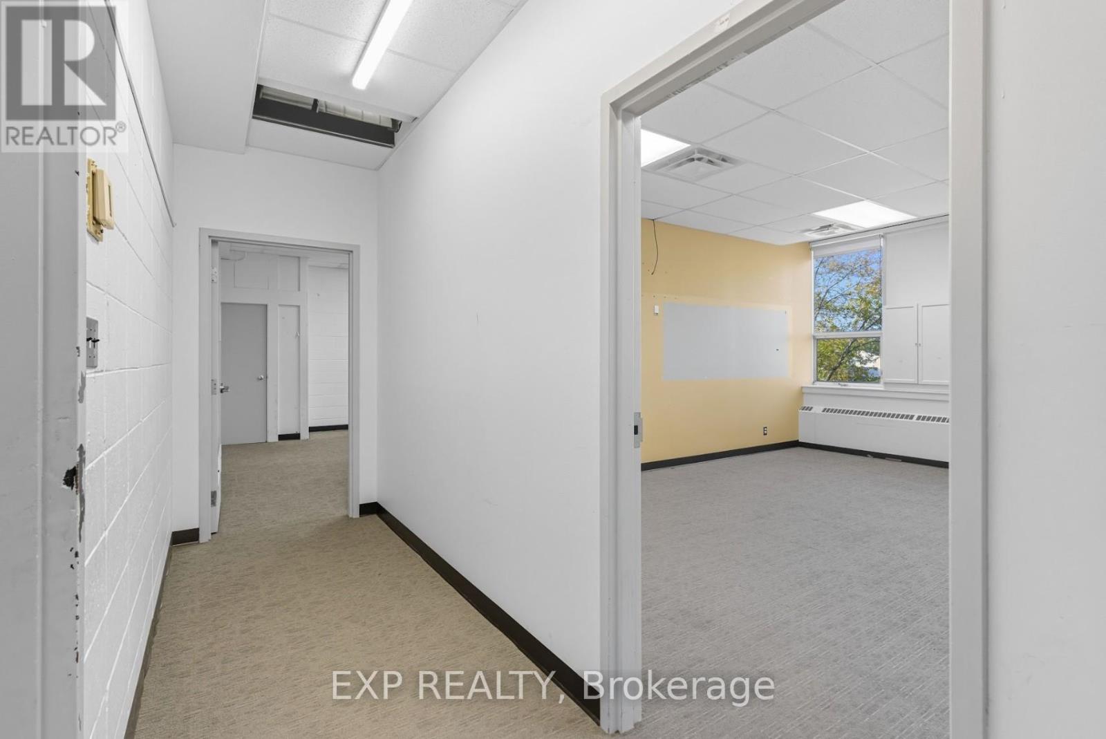 2nd & 3rd Floor - 641 Sladen Avenue, Ottawa, Ontario  K1K 0X4 - Photo 15 - X12496692
