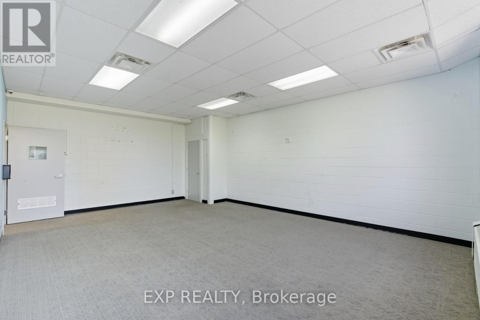 2nd & 3rd Floor - 641 Sladen Avenue, Ottawa, Ontario  K1K 0X4 - Photo 17 - X12496692