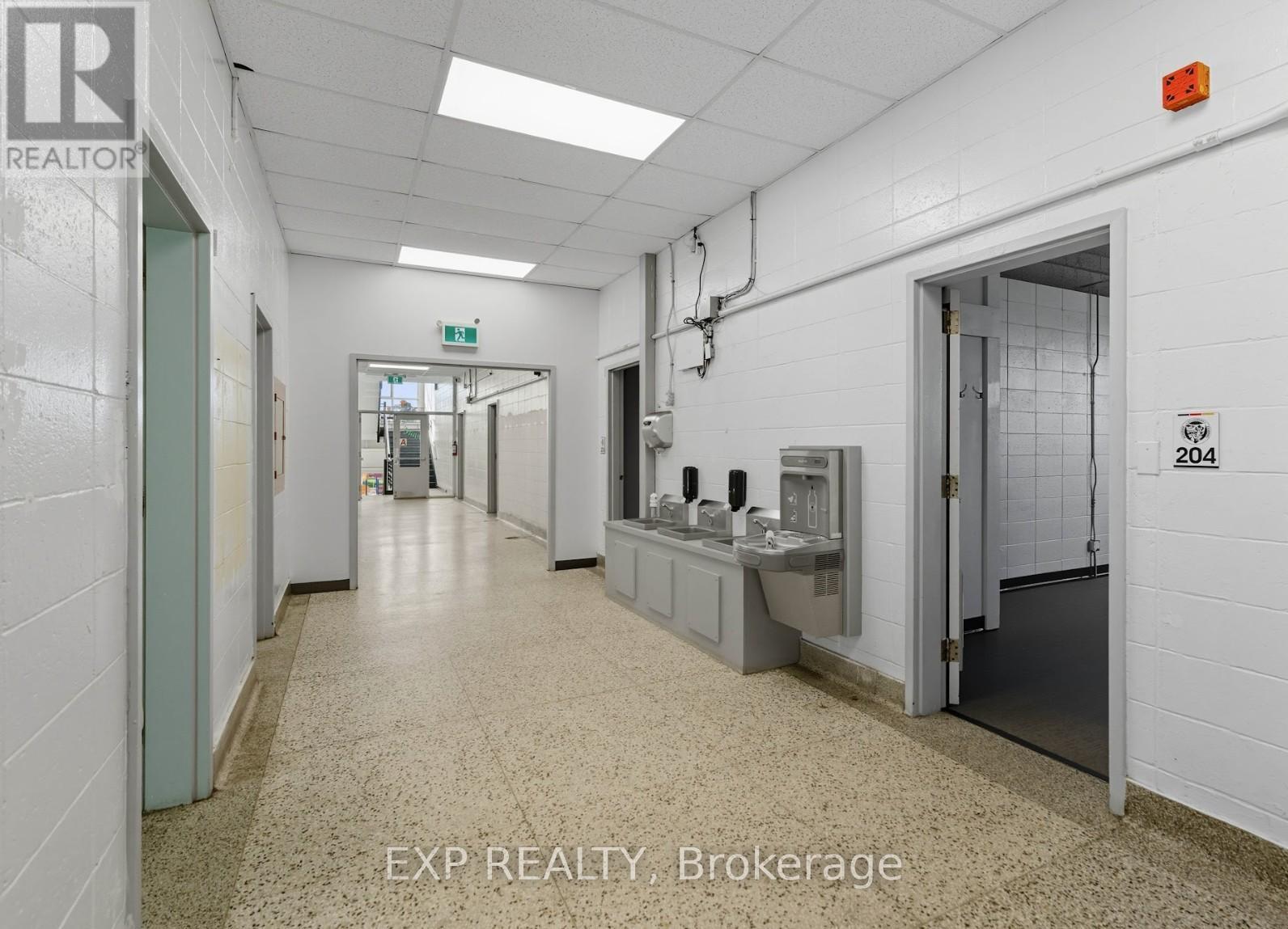 2nd & 3rd Floor - 641 Sladen Avenue, Ottawa, Ontario  K1K 0X4 - Photo 35 - X12496692