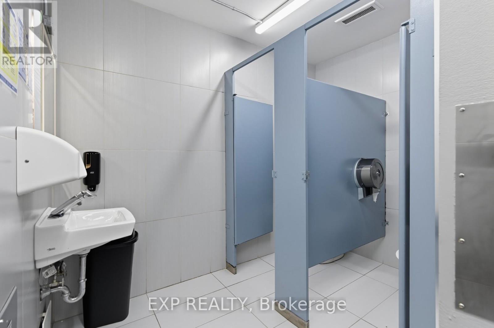 2nd & 3rd Floor - 641 Sladen Avenue, Ottawa, Ontario  K1K 0X4 - Photo 43 - X12496692