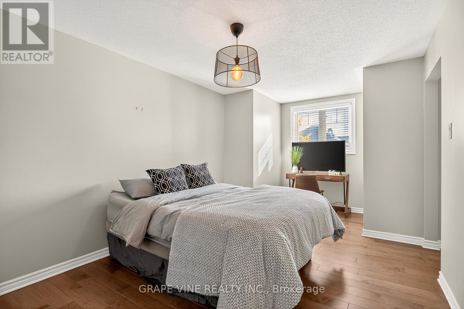 232 Burnaby Drive, Ottawa, Ontario  K2S 0J9 - Photo 22 - X12496732