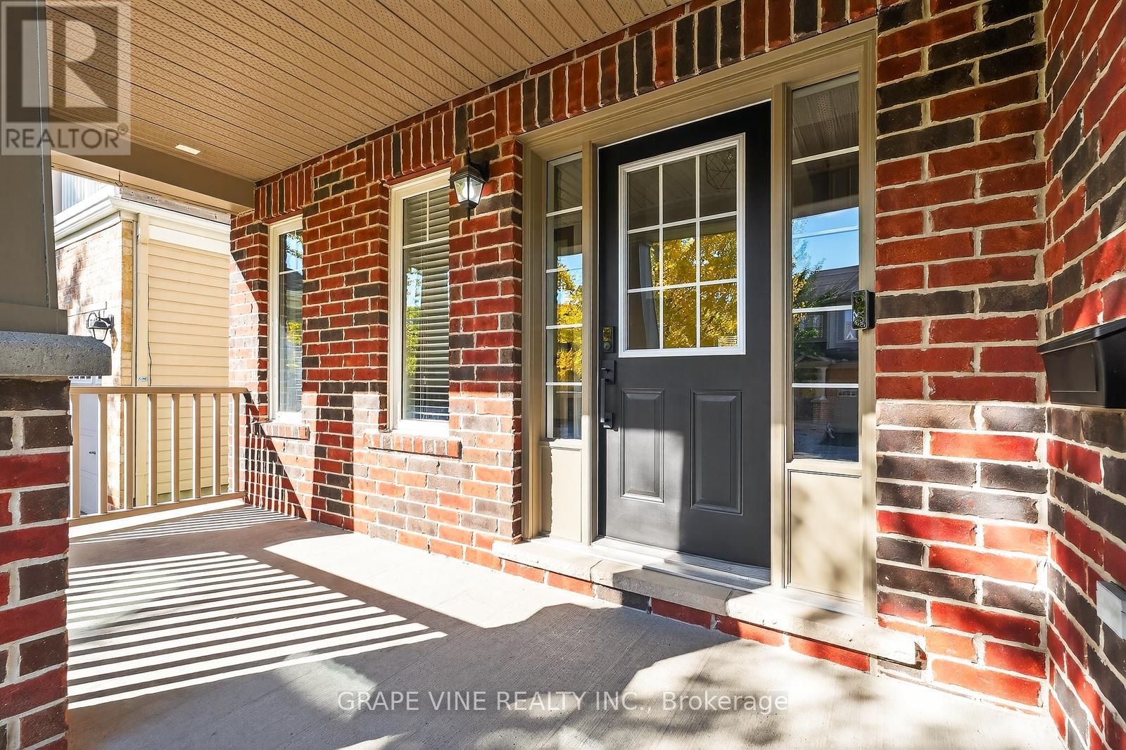 232 Burnaby Drive, Ottawa, Ontario  K2S 0J9 - Photo 3 - X12496732