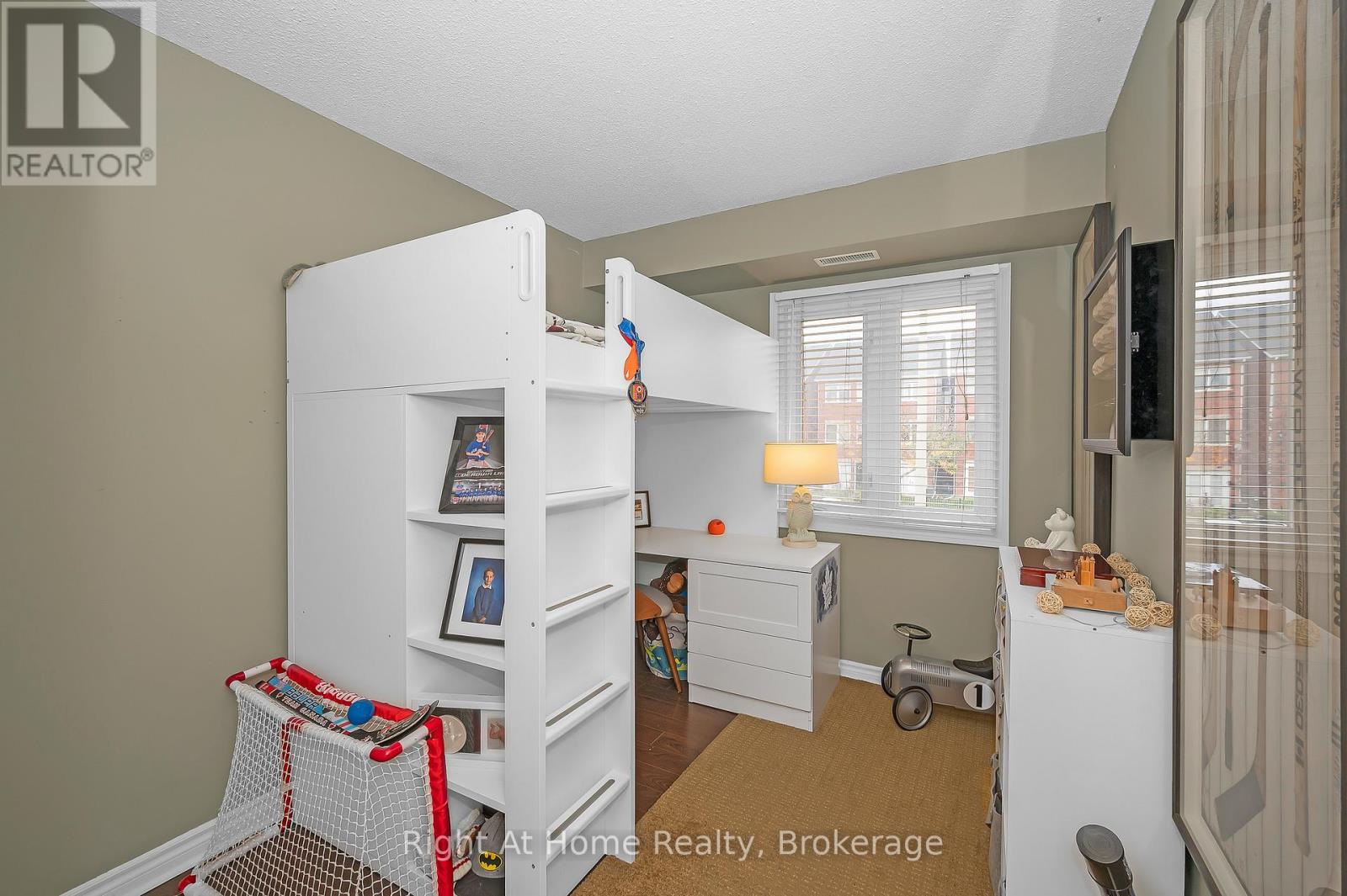 706 - 1701 Lampman Avenue, Burlington (Uptown), Ontario  L7L 6R7 - Photo 21 - W12496784