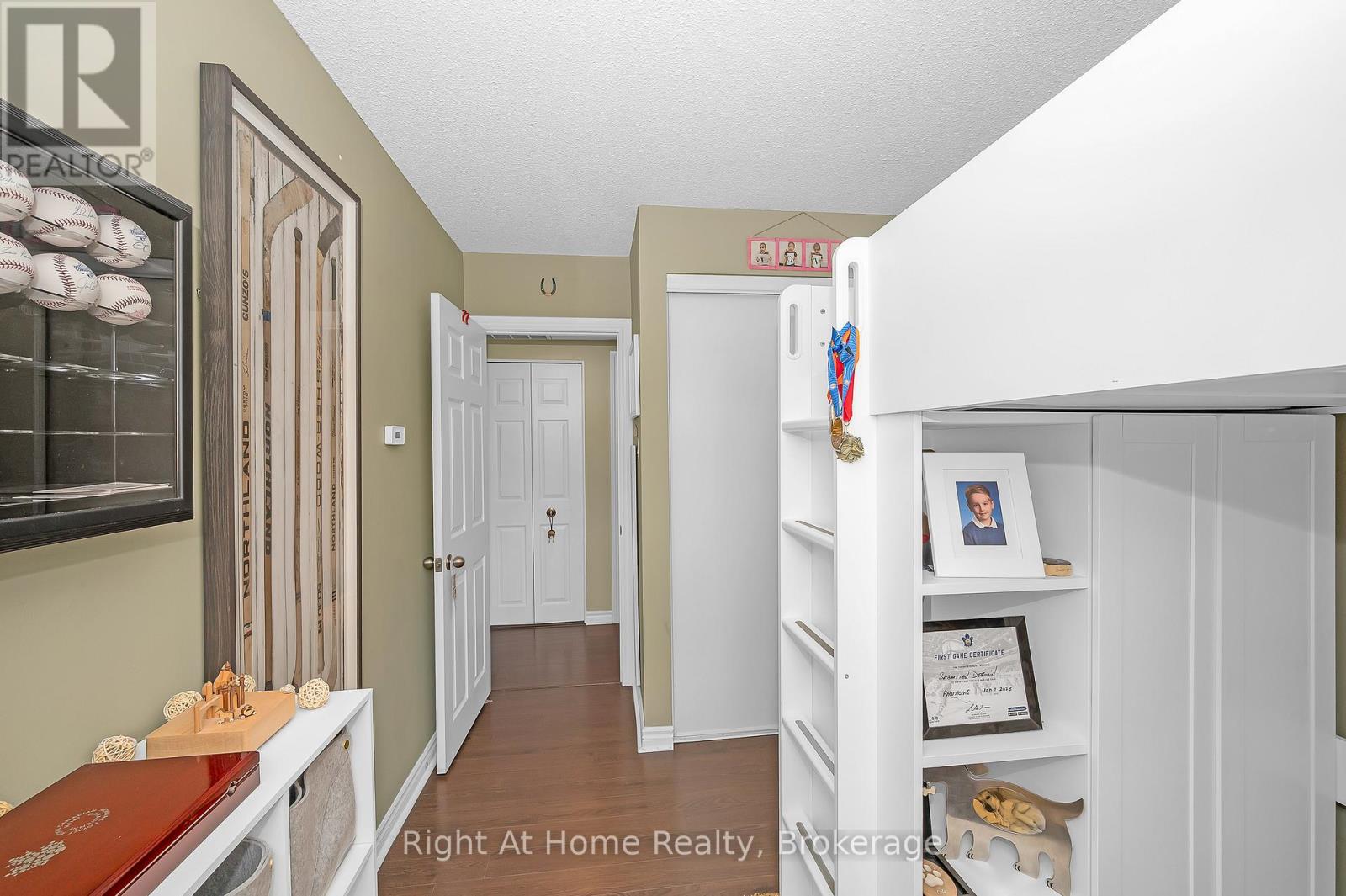 706 - 1701 Lampman Avenue, Burlington (Uptown), Ontario  L7L 6R7 - Photo 22 - W12496784