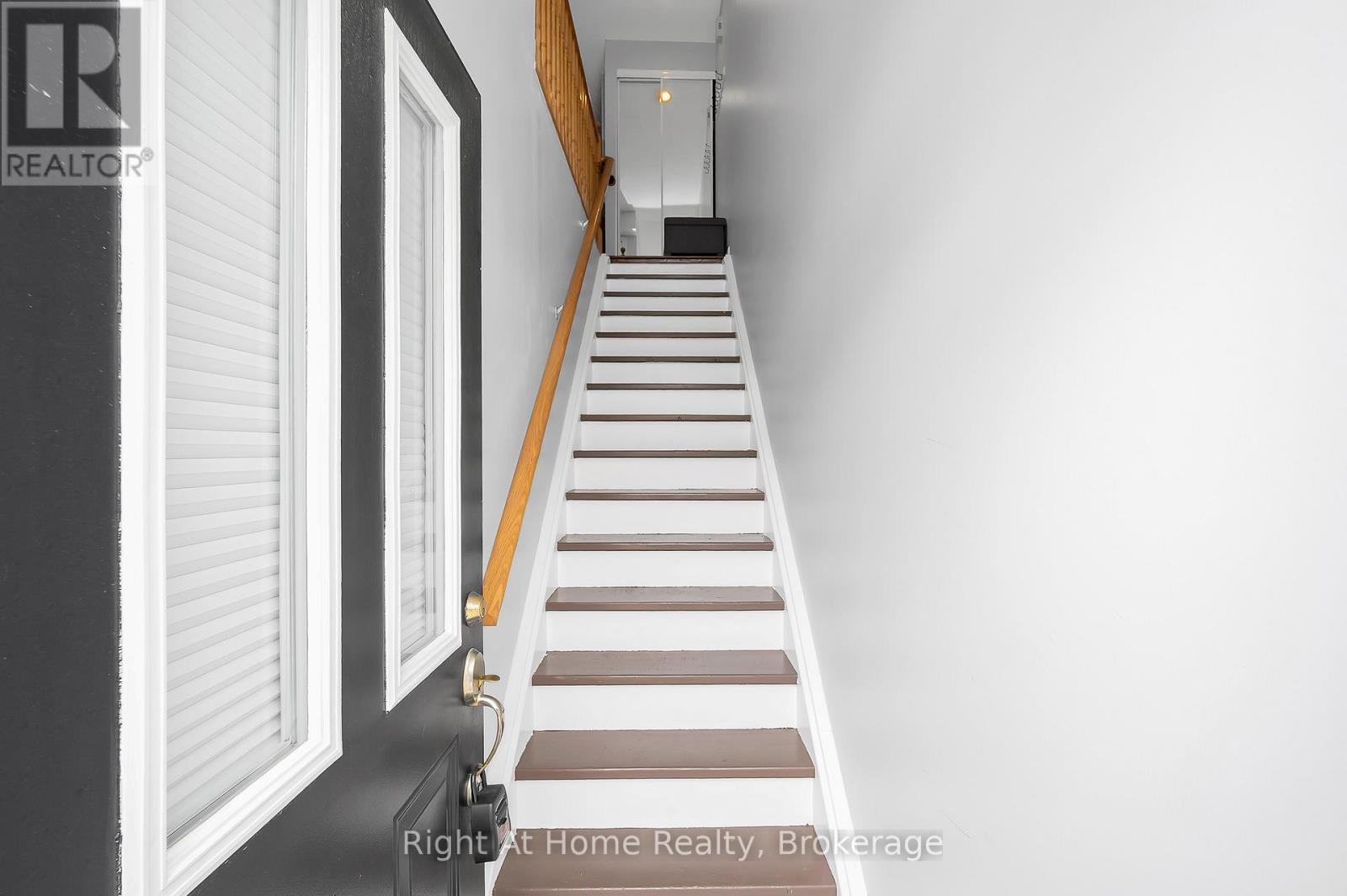 706 - 1701 Lampman Avenue, Burlington (Uptown), Ontario  L7L 6R7 - Photo 6 - W12496784