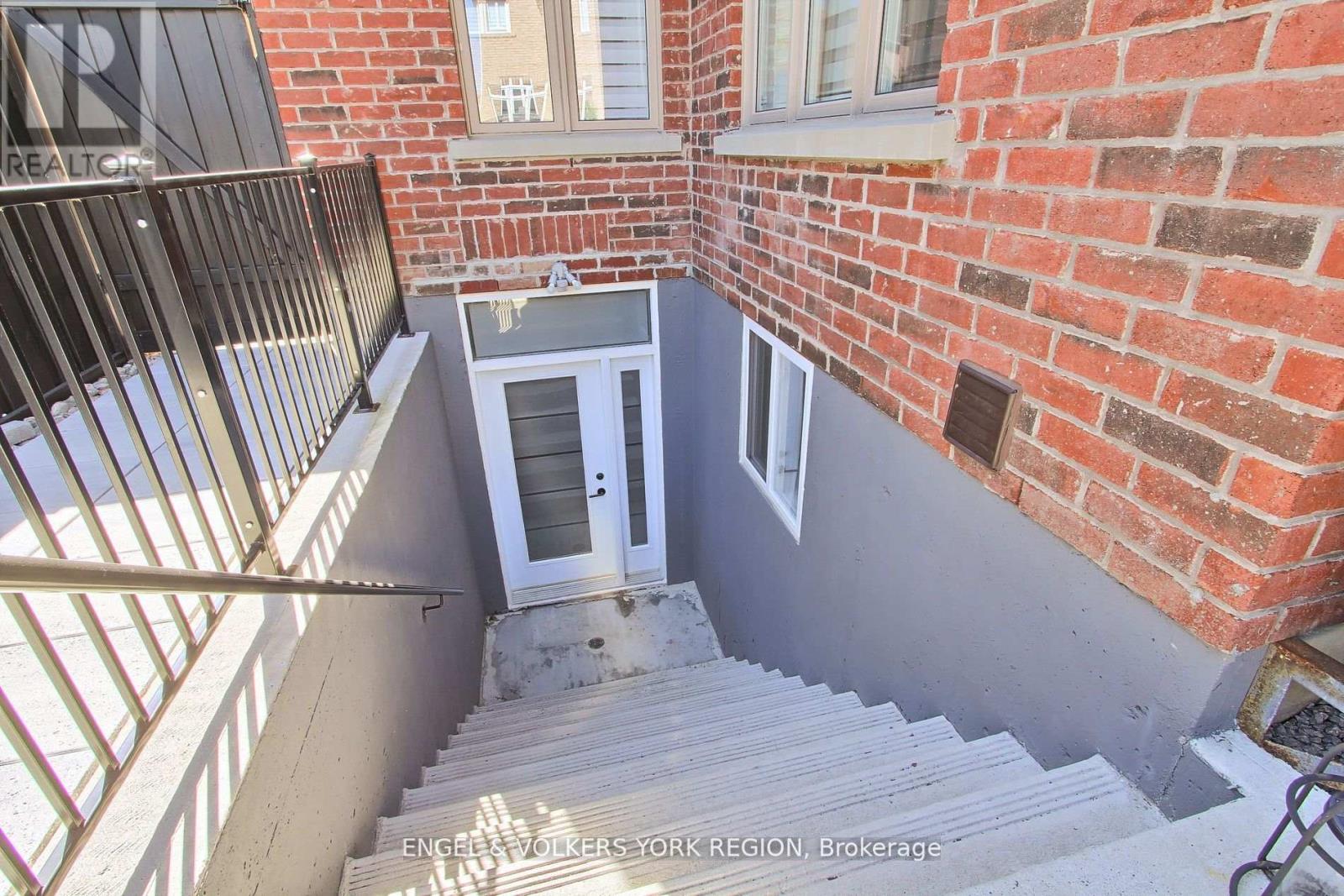 Bsmt - 4 Valley Point Crescent, King, Ontario  L7B 1L4 - Photo 26 - N12496472