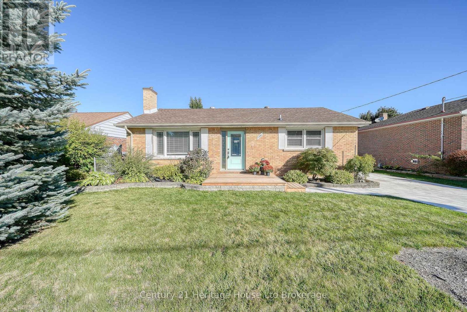 1061 ELORA ROAD, woodstock (woodstock - north), Ontario