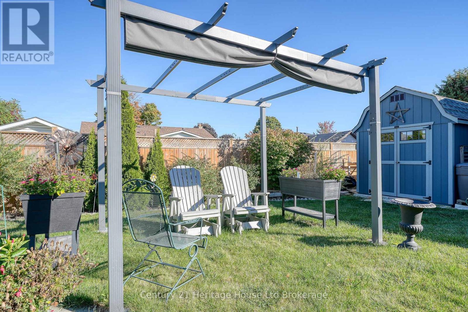 1061 Elora Road, Woodstock (Woodstock - North), Ontario  N4S 5L9 - Photo 12 - X12496834