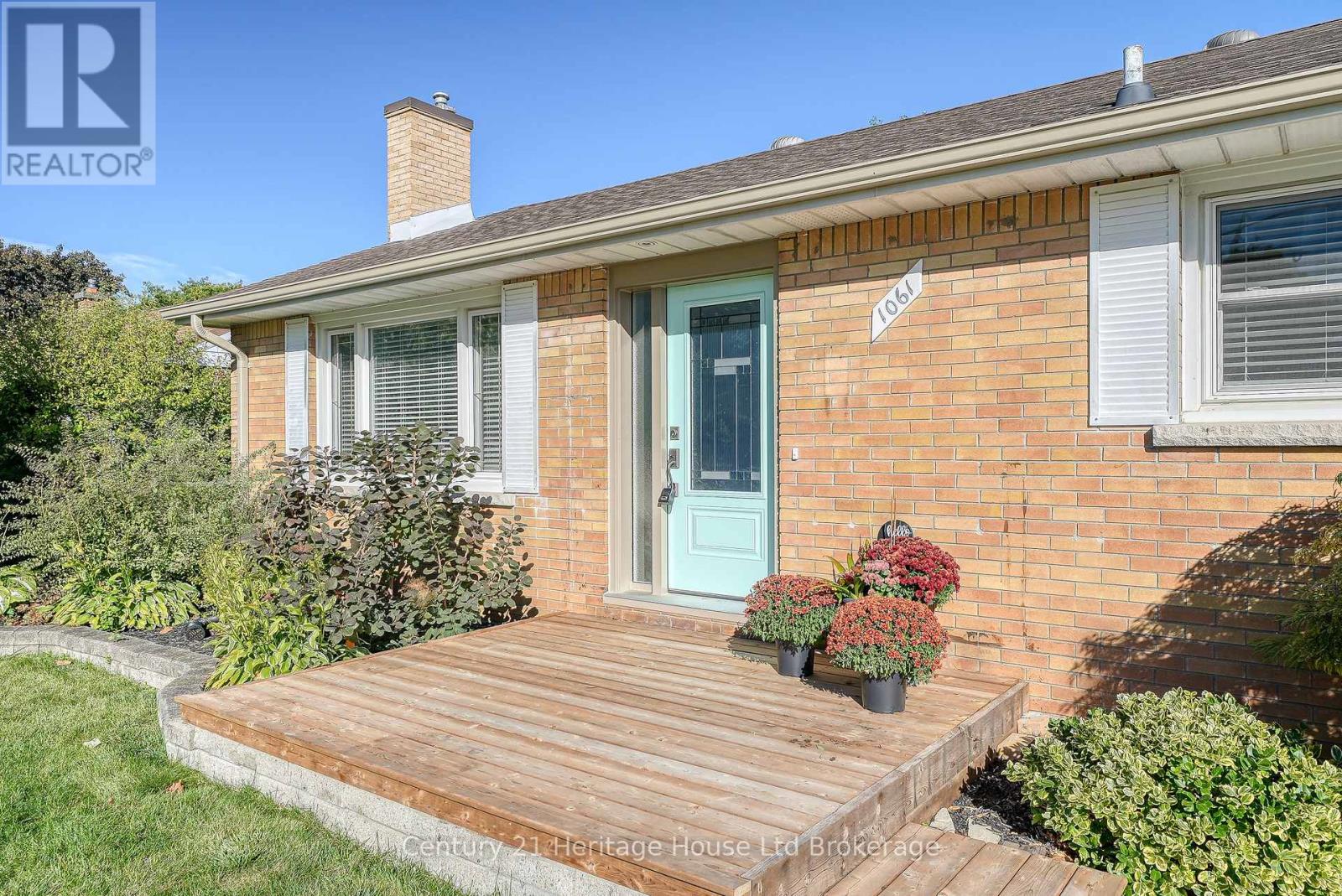 1061 Elora Road, Woodstock (Woodstock - North), Ontario  N4S 5L9 - Photo 14 - X12496834