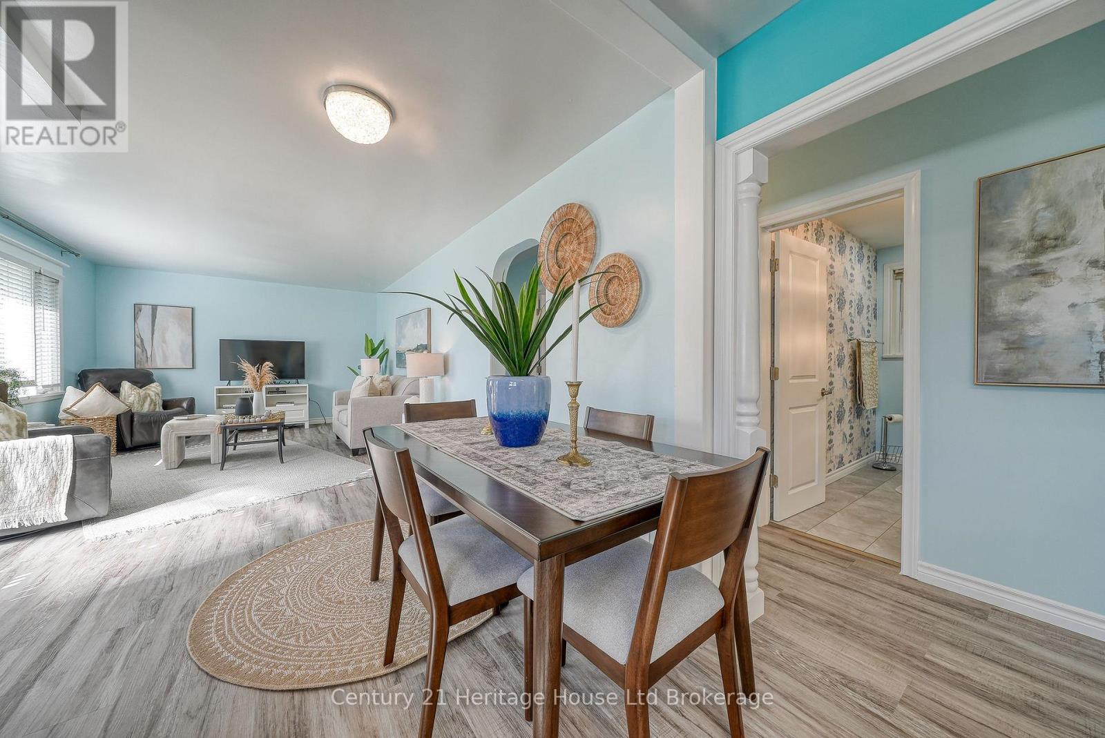 1061 Elora Road, Woodstock (Woodstock - North), Ontario  N4S 5L9 - Photo 22 - X12496834