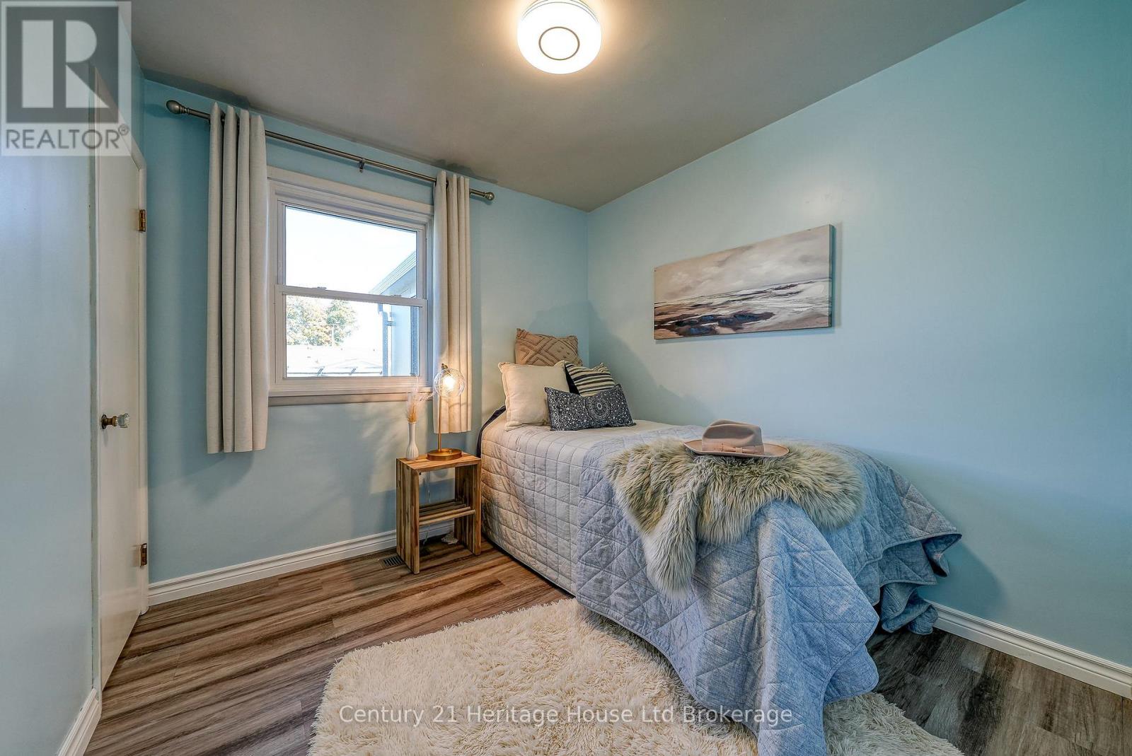 1061 Elora Road, Woodstock (Woodstock - North), Ontario  N4S 5L9 - Photo 29 - X12496834