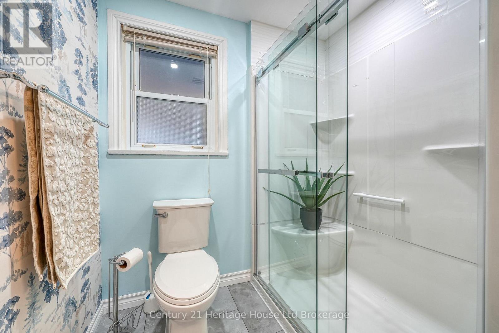 1061 Elora Road, Woodstock (Woodstock - North), Ontario  N4S 5L9 - Photo 32 - X12496834