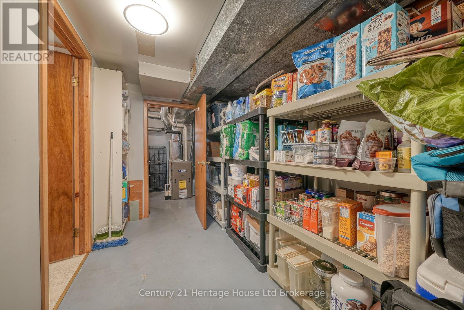 1061 Elora Road, Woodstock (Woodstock - North), Ontario  N4S 5L9 - Photo 47 - X12496834