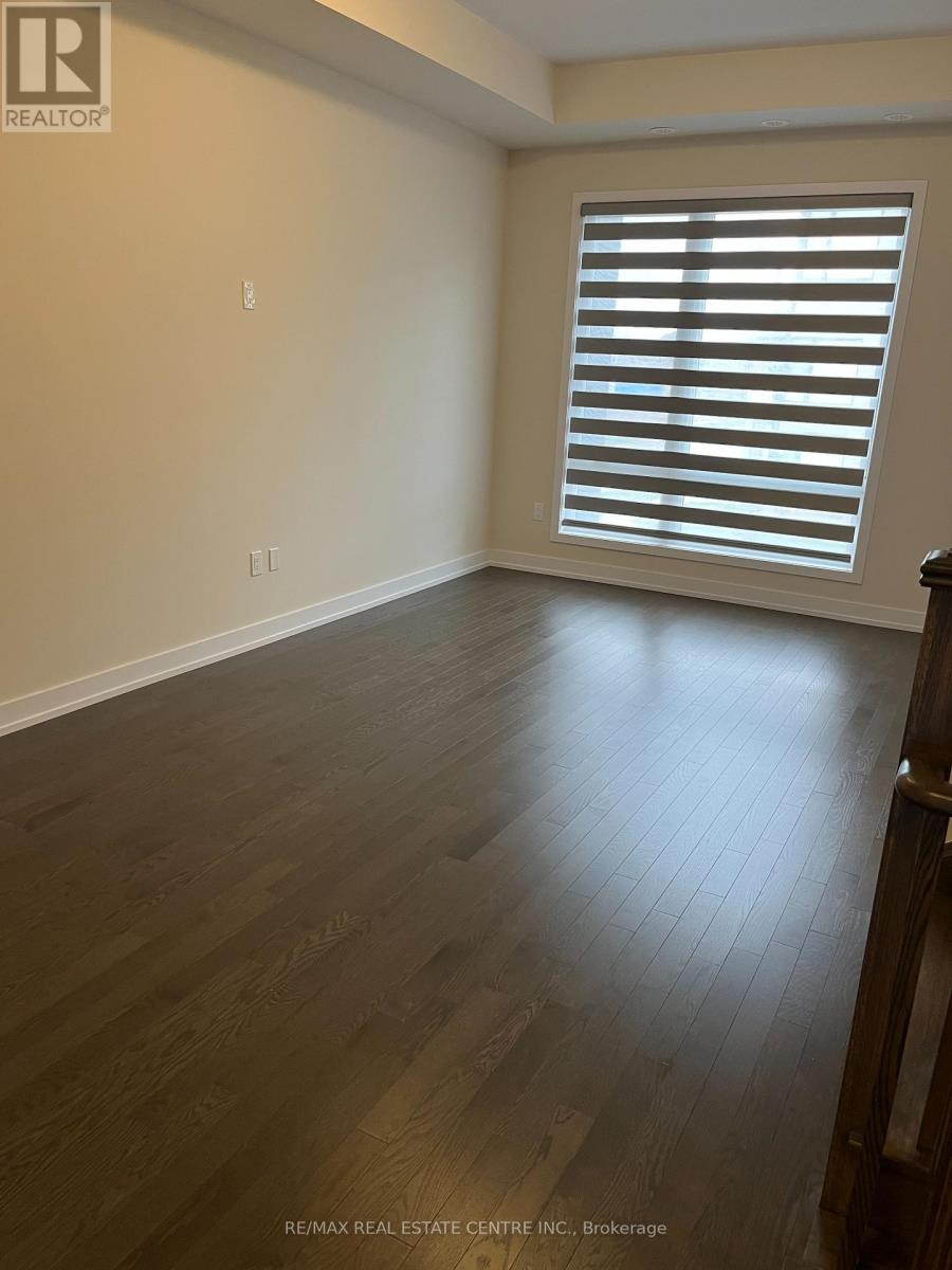 3112 Meadowridge Drive, Oakville, Ontario  L6H 7Z1 - Photo 10 - W12496492