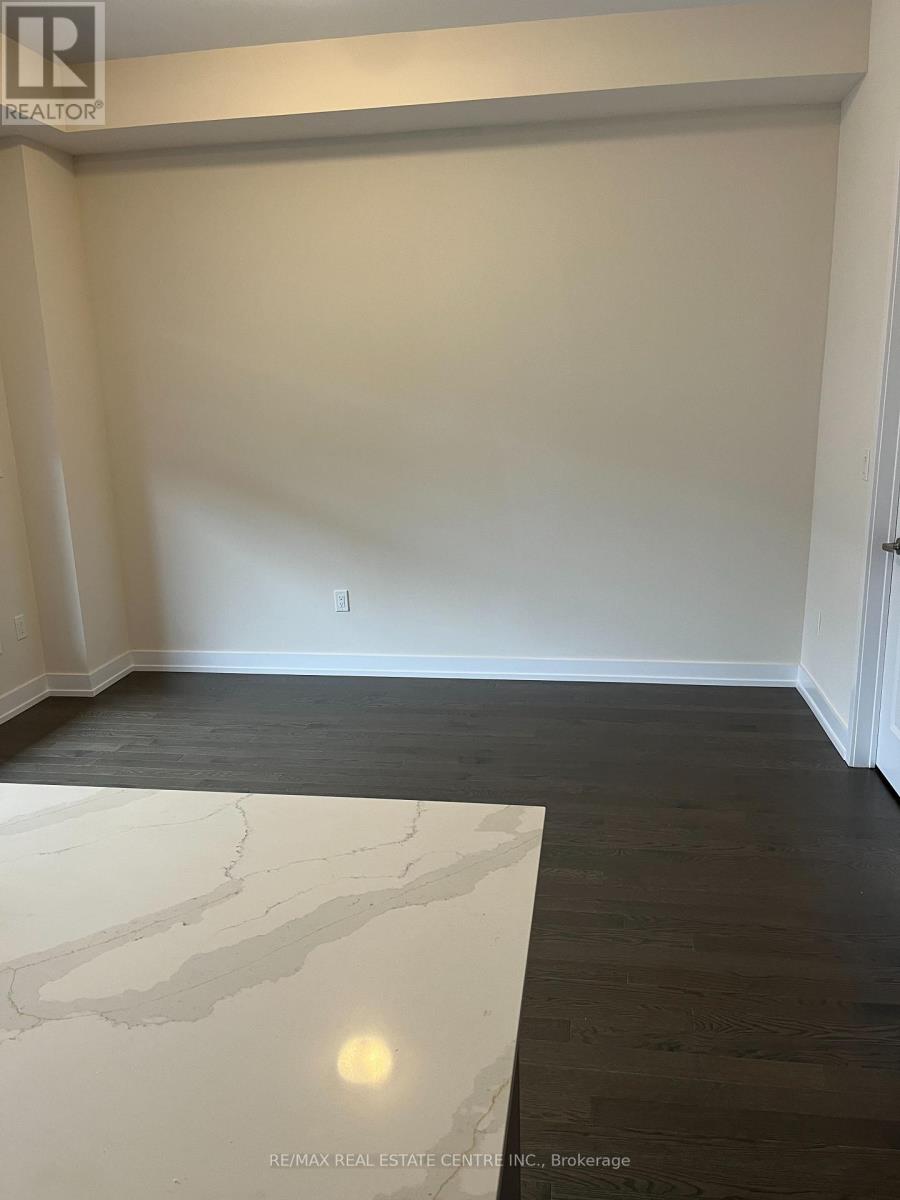 3112 Meadowridge Drive, Oakville, Ontario  L6H 7Z1 - Photo 15 - W12496492