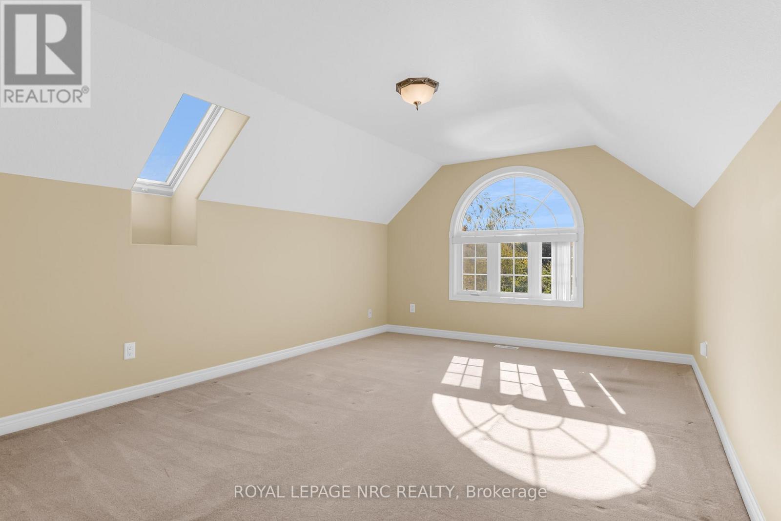 157 Loretta Drive, Niagara-On-The-Lake, Ontario  L0S 1T0 - Photo 19 - X12496678