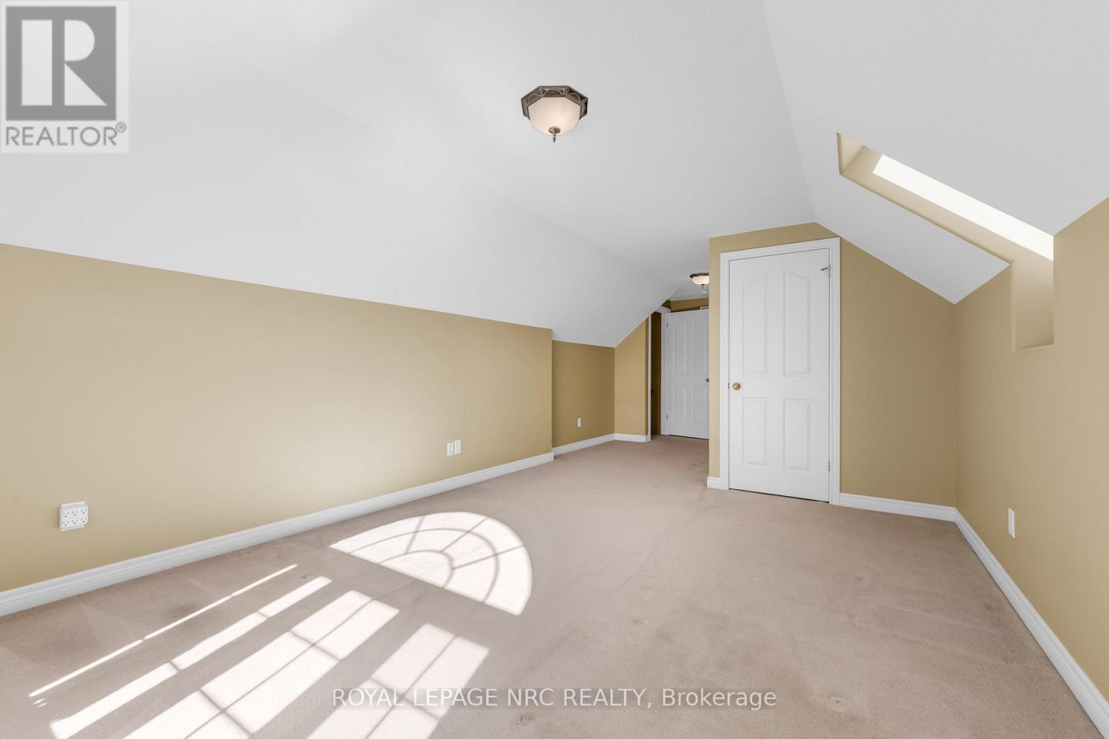 157 Loretta Drive, Niagara-On-The-Lake, Ontario  L0S 1T0 - Photo 22 - X12496678