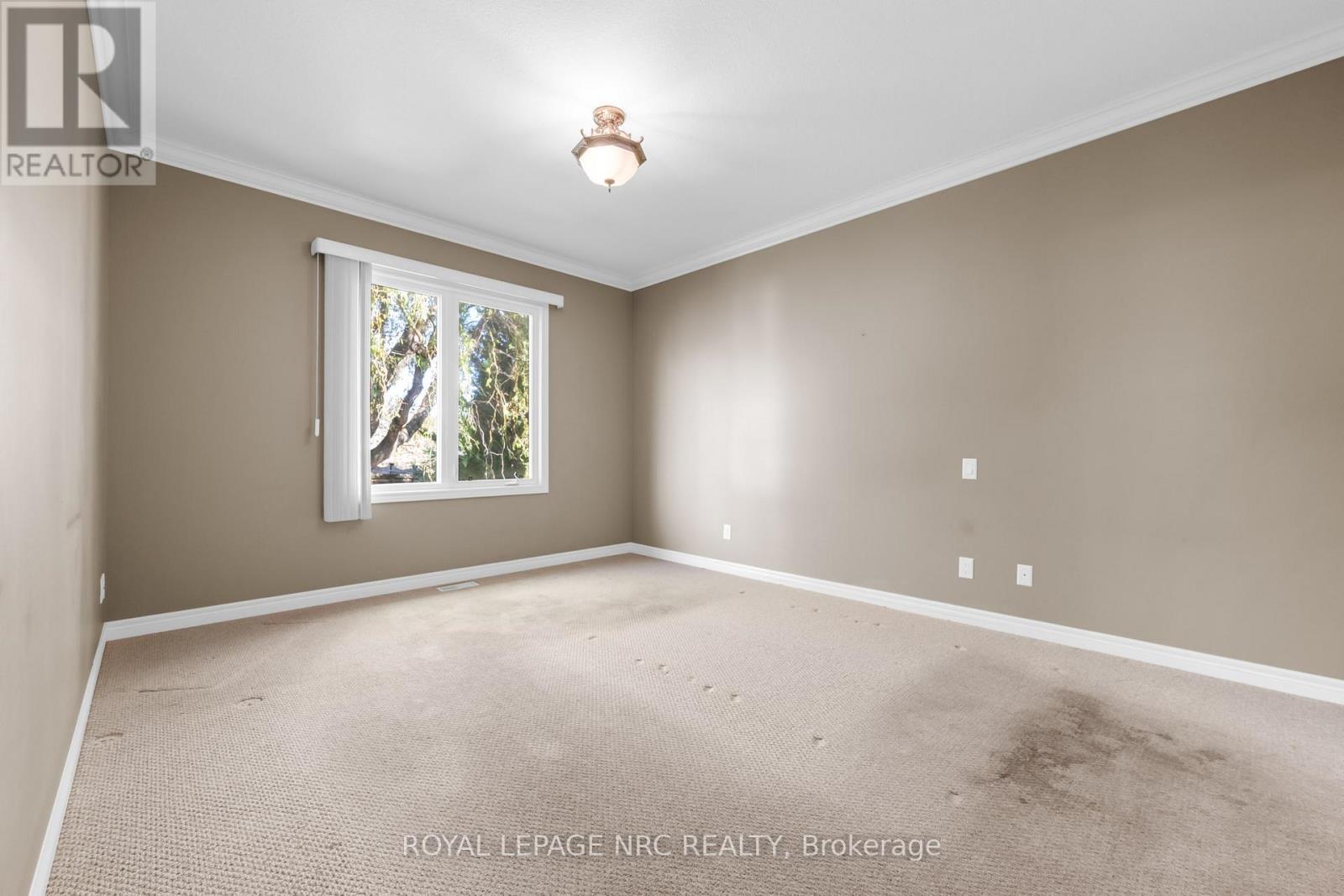 157 Loretta Drive, Niagara-On-The-Lake, Ontario  L0S 1T0 - Photo 23 - X12496678