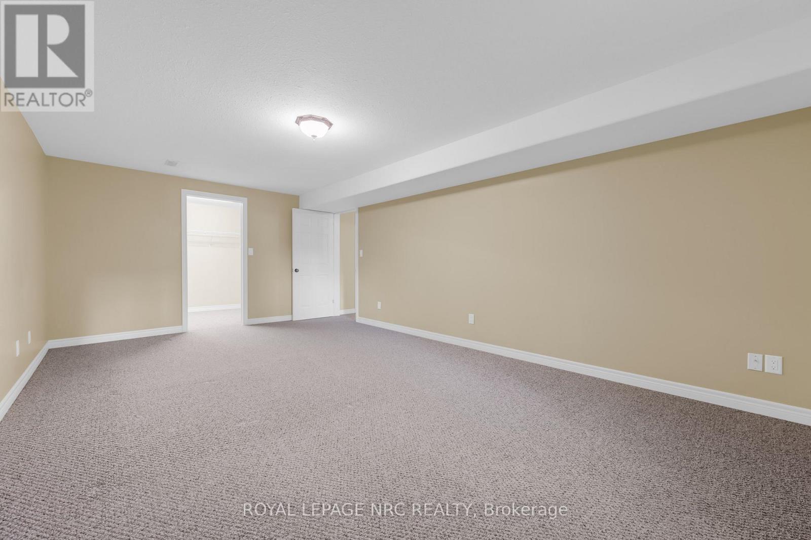 157 Loretta Drive, Niagara-On-The-Lake, Ontario  L0S 1T0 - Photo 35 - X12496678