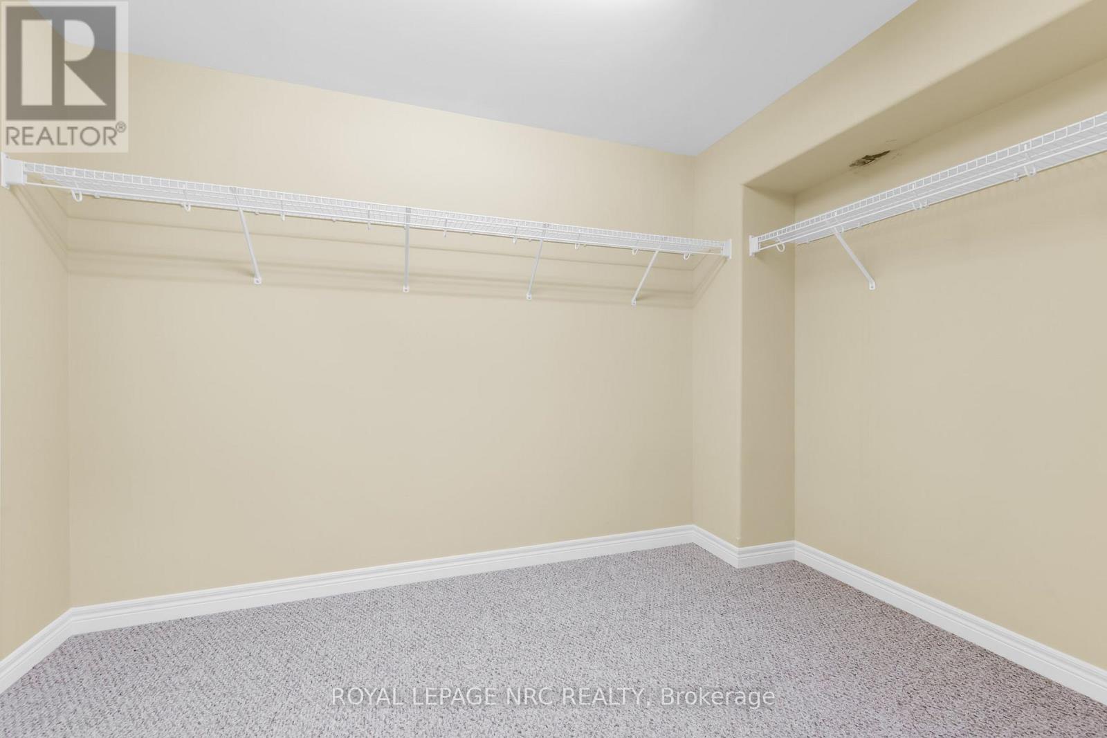 157 Loretta Drive, Niagara-On-The-Lake, Ontario  L0S 1T0 - Photo 36 - X12496678