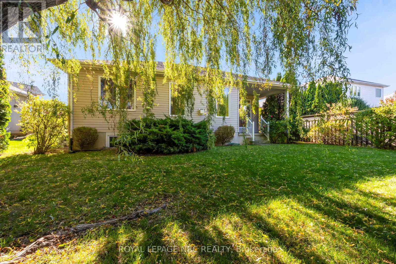 157 Loretta Drive, Niagara-On-The-Lake, Ontario  L0S 1T0 - Photo 39 - X12496678