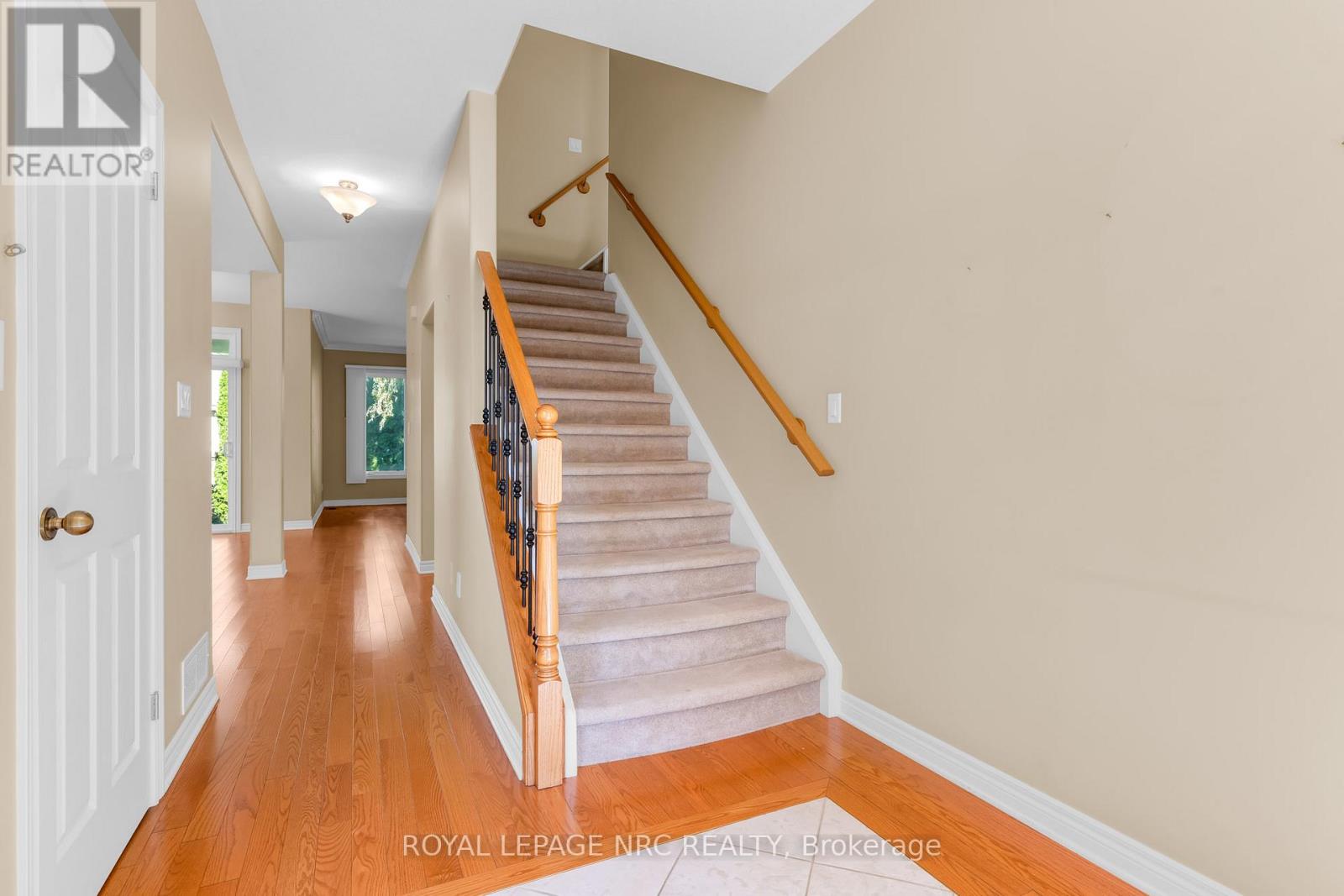 157 Loretta Drive, Niagara-On-The-Lake, Ontario  L0S 1T0 - Photo 7 - X12496678