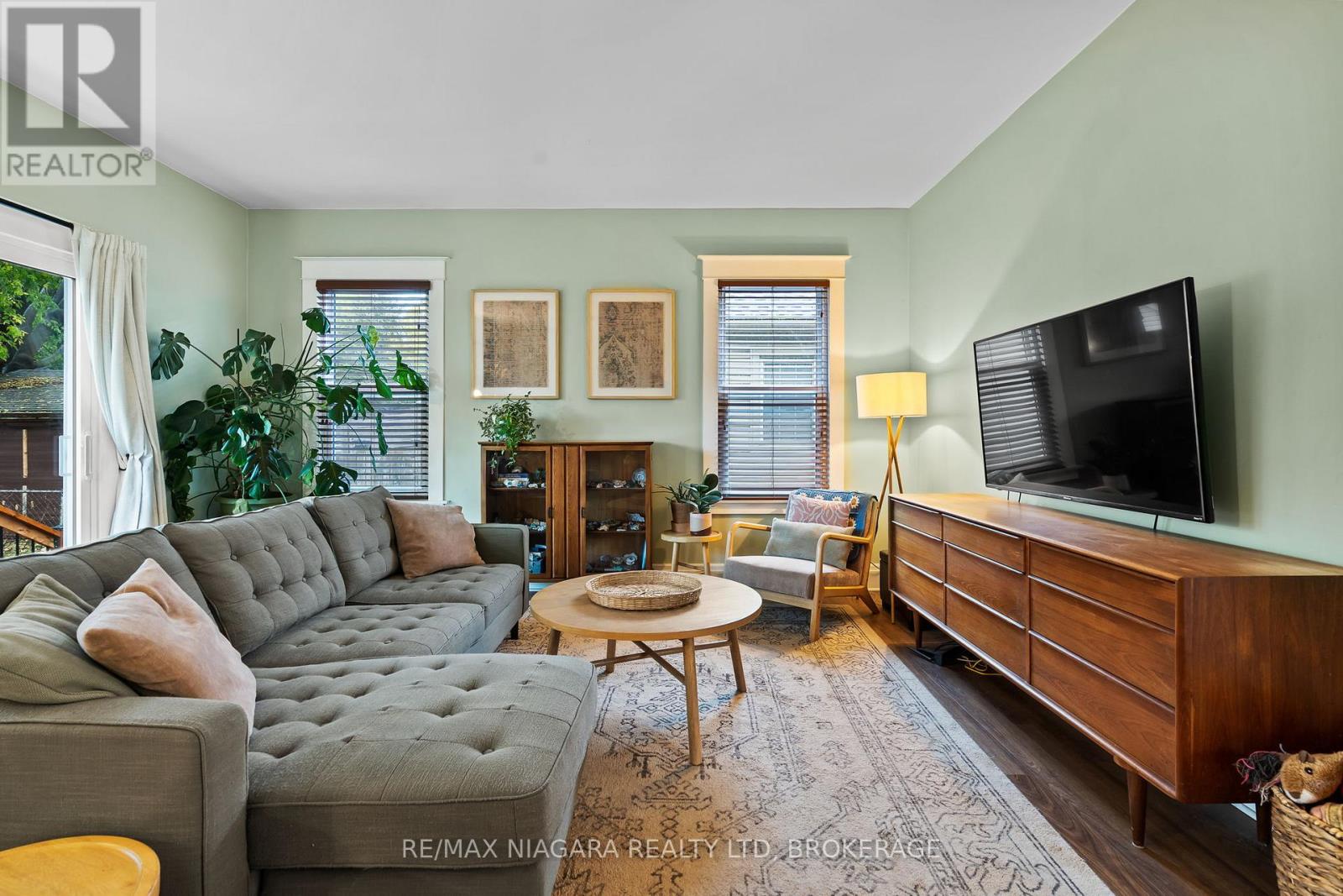 11 Linwood Street, St. Catharines, Ontario  L2R 1H2 - Photo 13 - X12496716