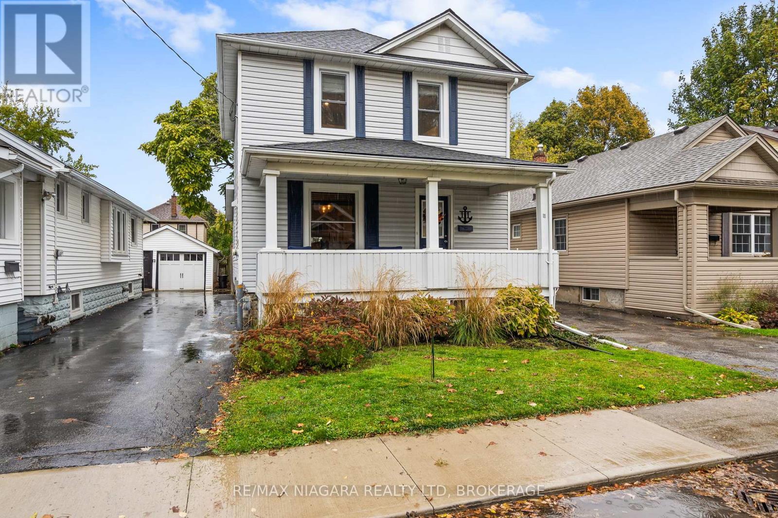 11 Linwood Street, St. Catharines, Ontario  L2R 1H2 - Photo 3 - X12496716